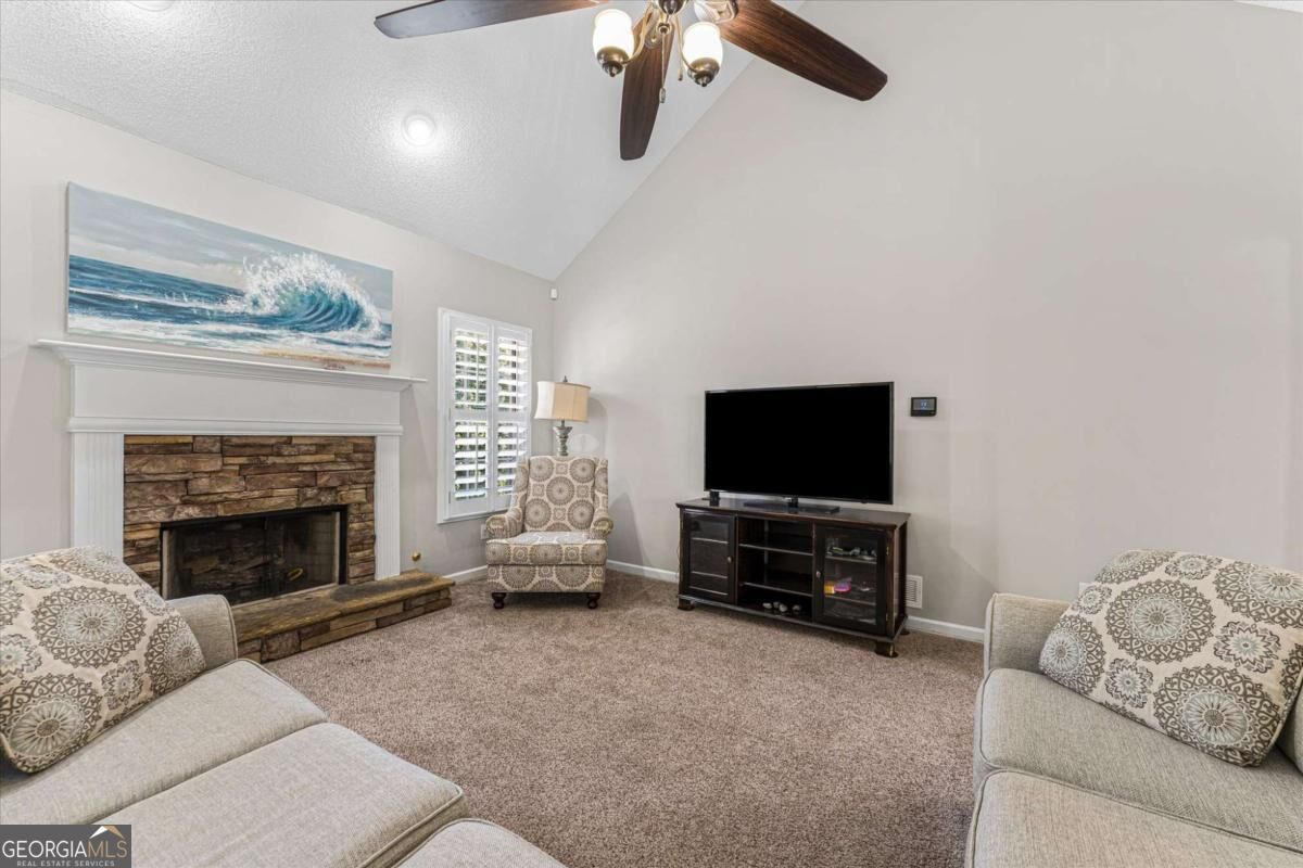 448 Summer Creek Drive Property Photo 16