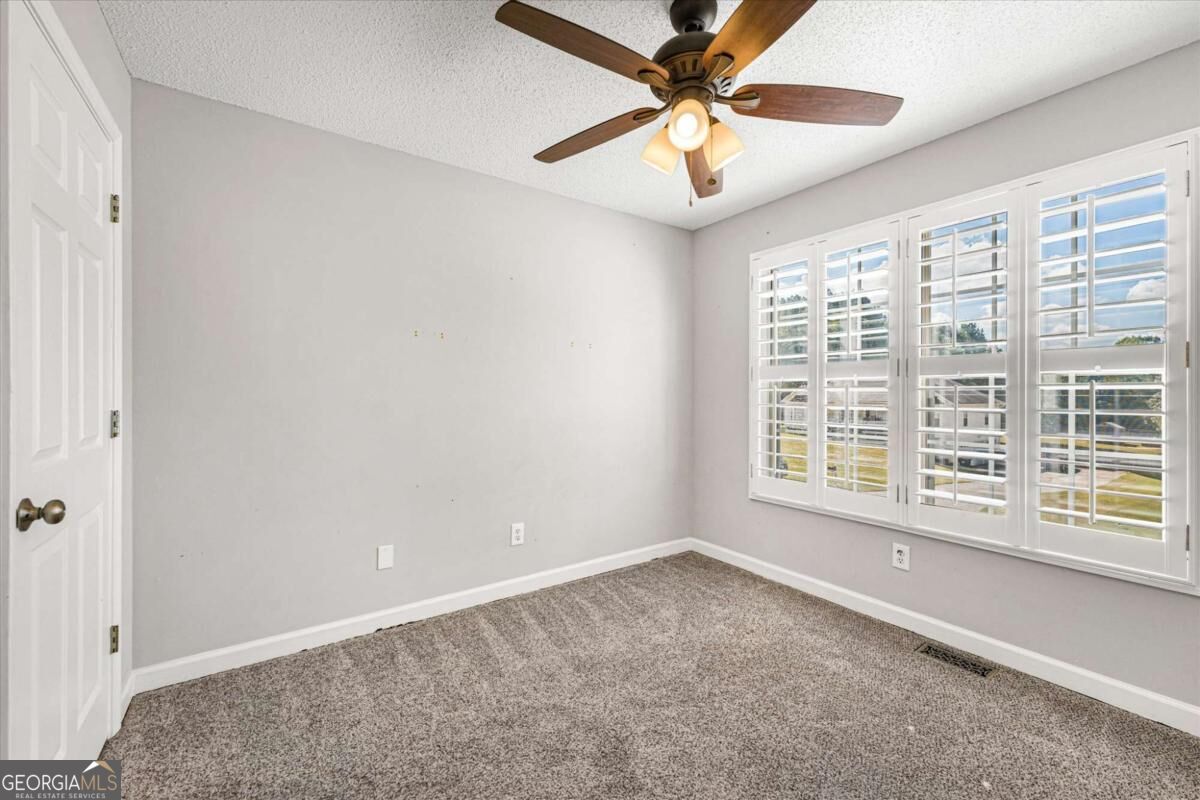 448 Summer Creek Drive Property Photo 28