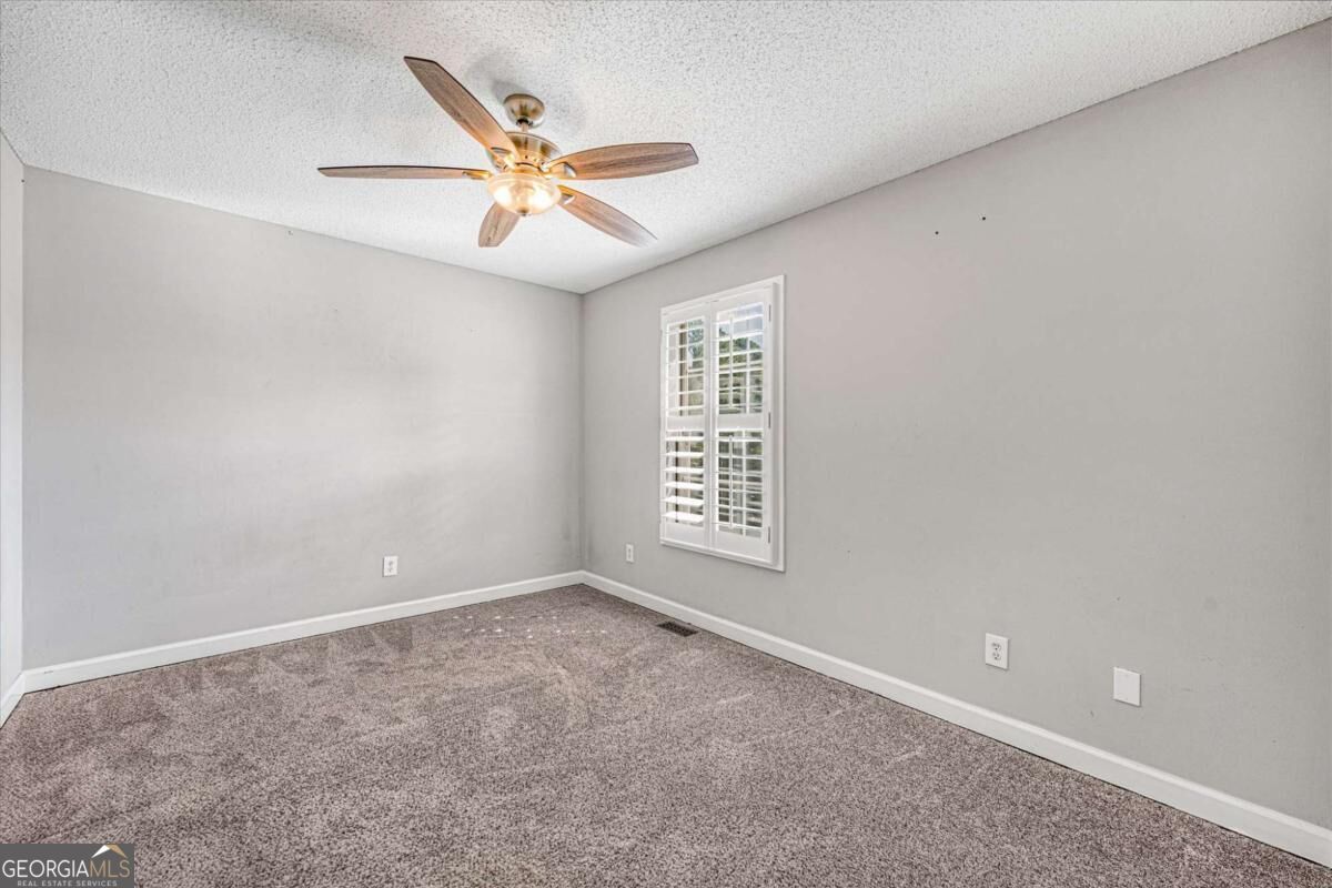 448 Summer Creek Drive Property Photo 30