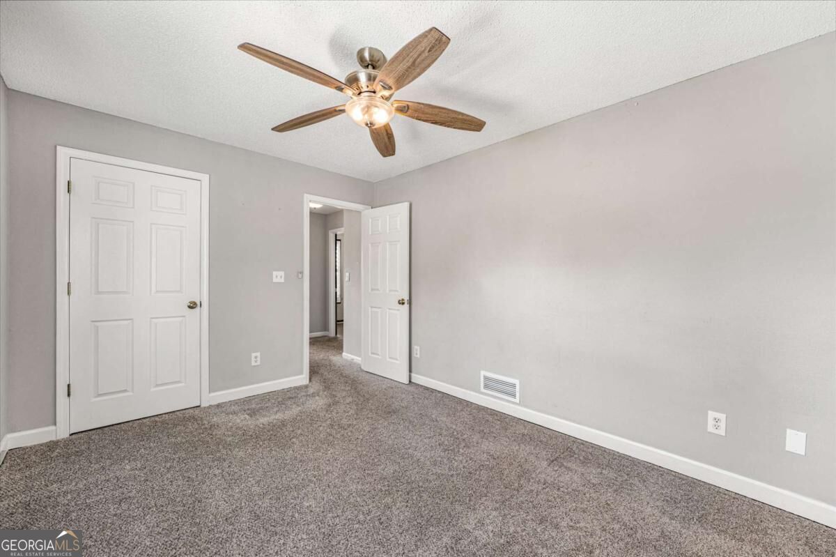 448 Summer Creek Drive Property Photo 31