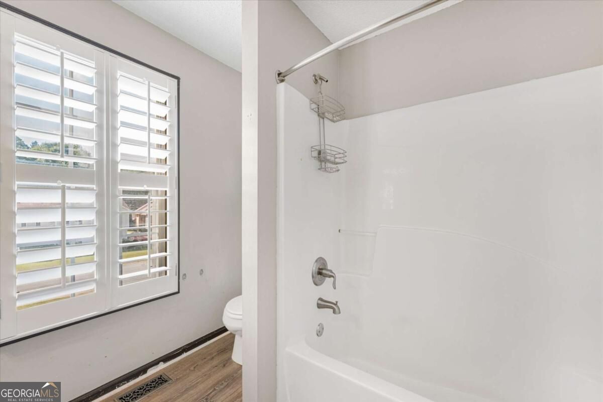448 Summer Creek Drive Property Photo 32