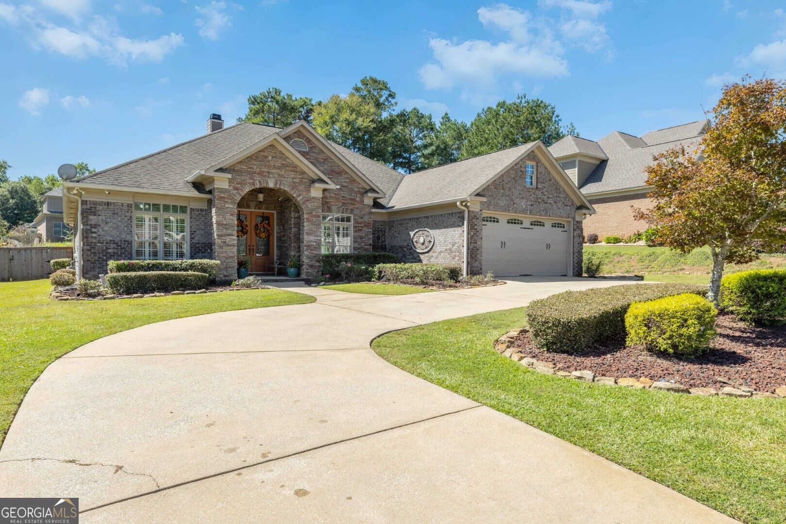 8013 Imperial Court Property Photo 5