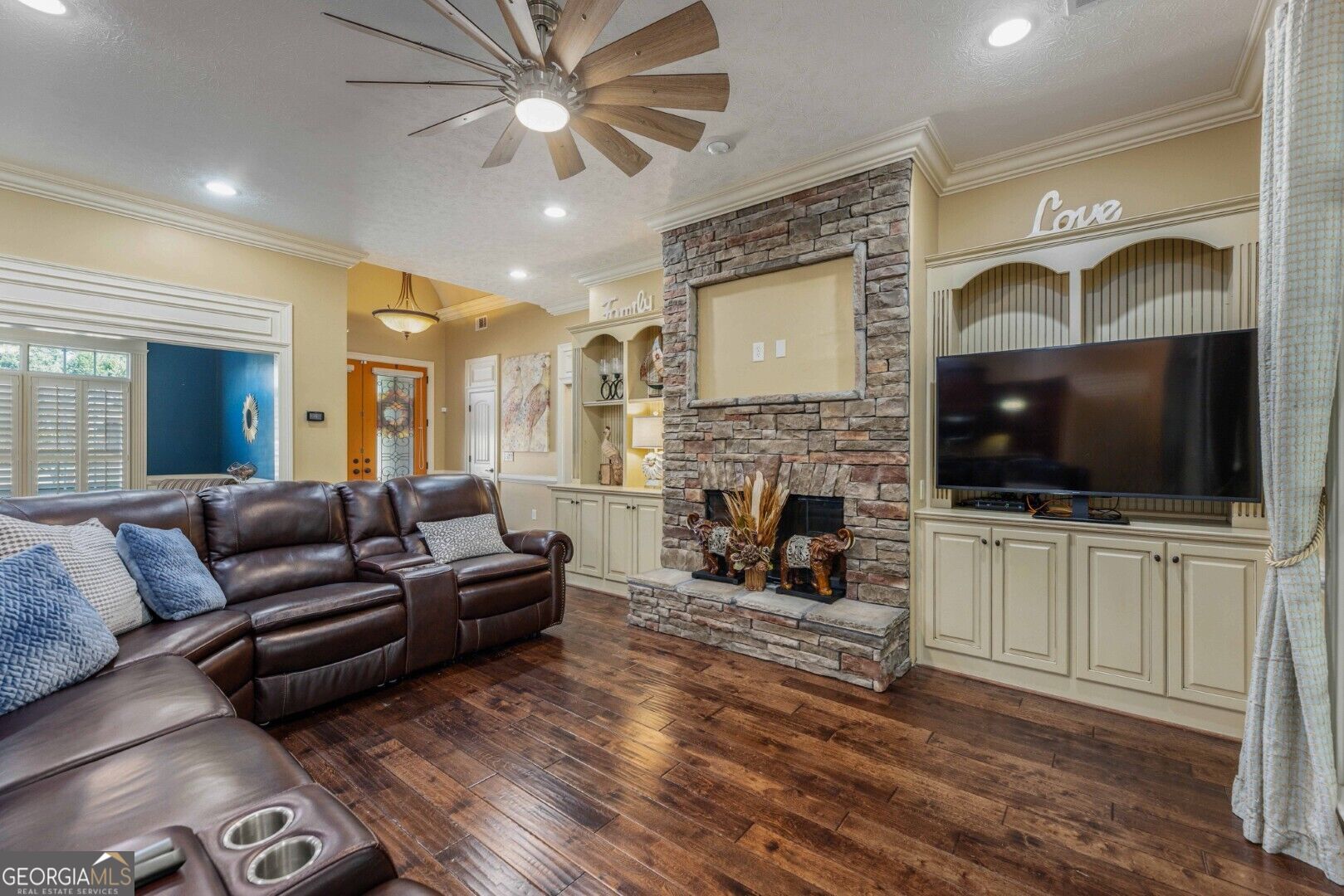 8013 Imperial Court Property Photo 11