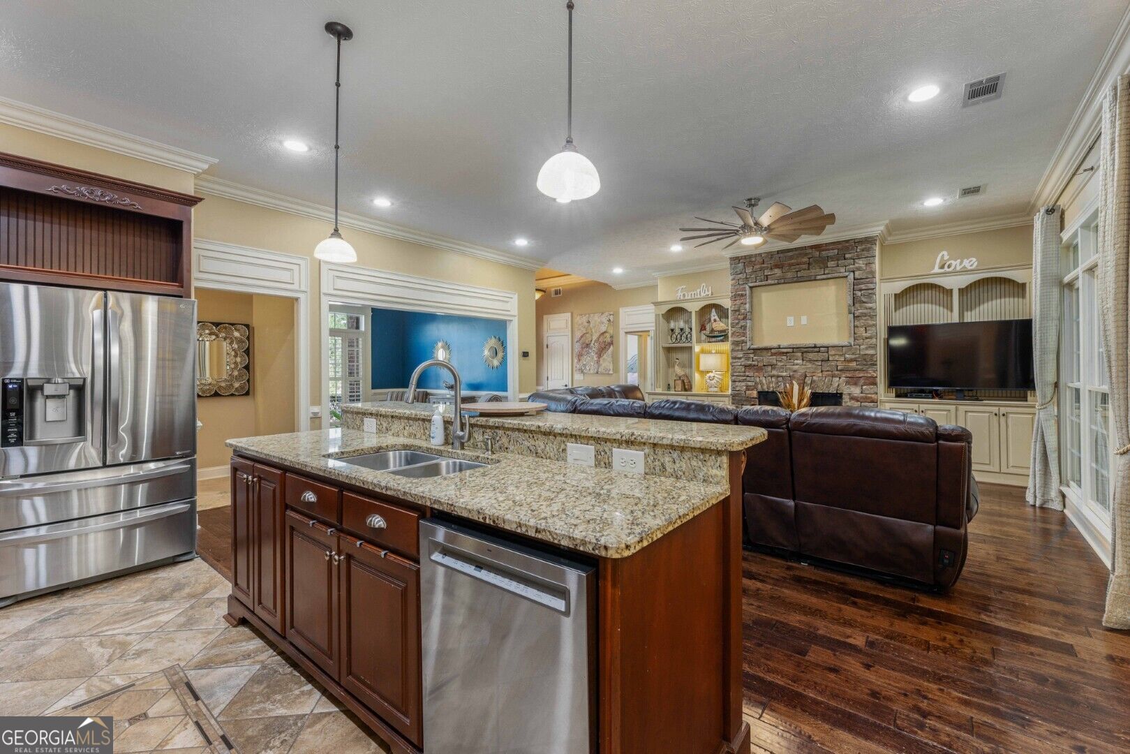 8013 Imperial Court Property Photo 13