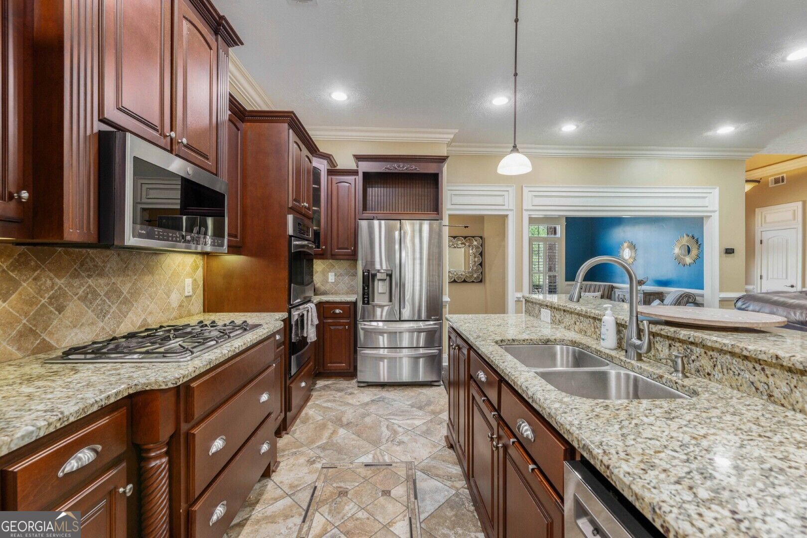 8013 Imperial Court Property Photo 16