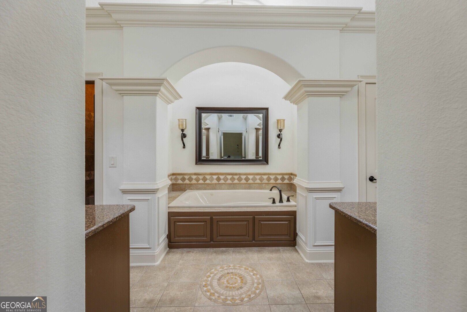 8013 Imperial Court Property Photo 23