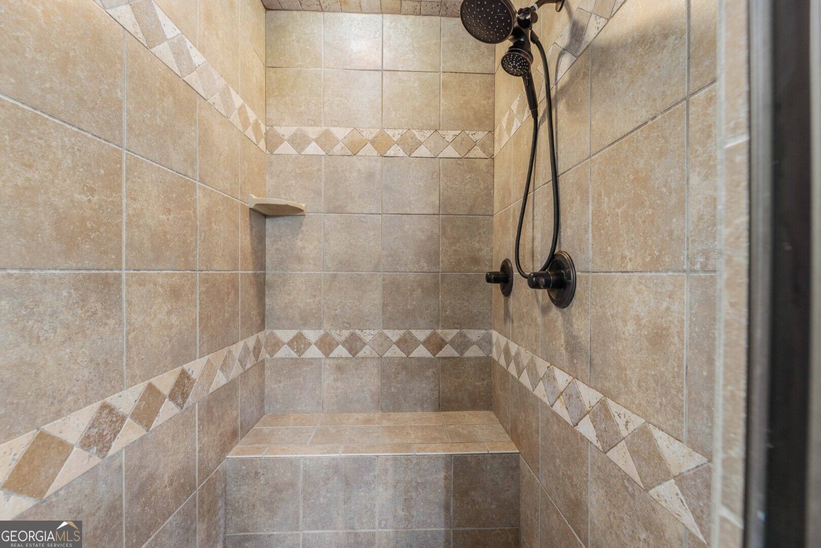 8013 Imperial Court Property Photo 27