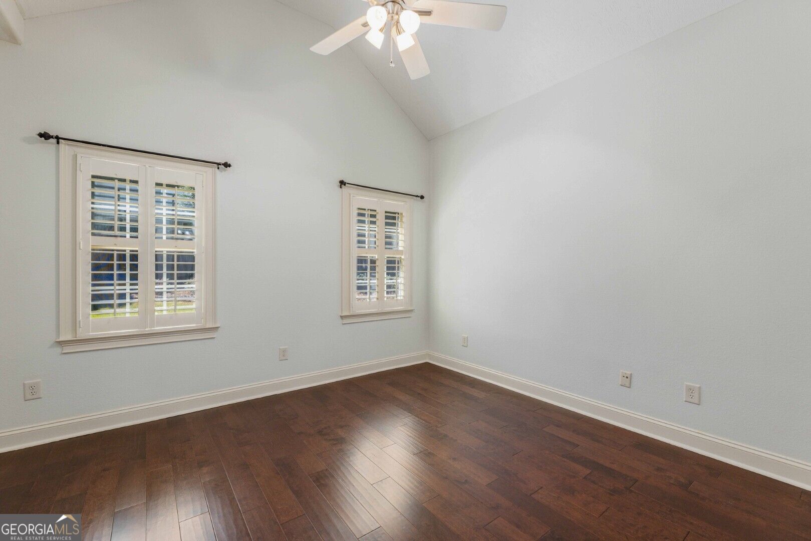 8013 Imperial Court Property Photo 33