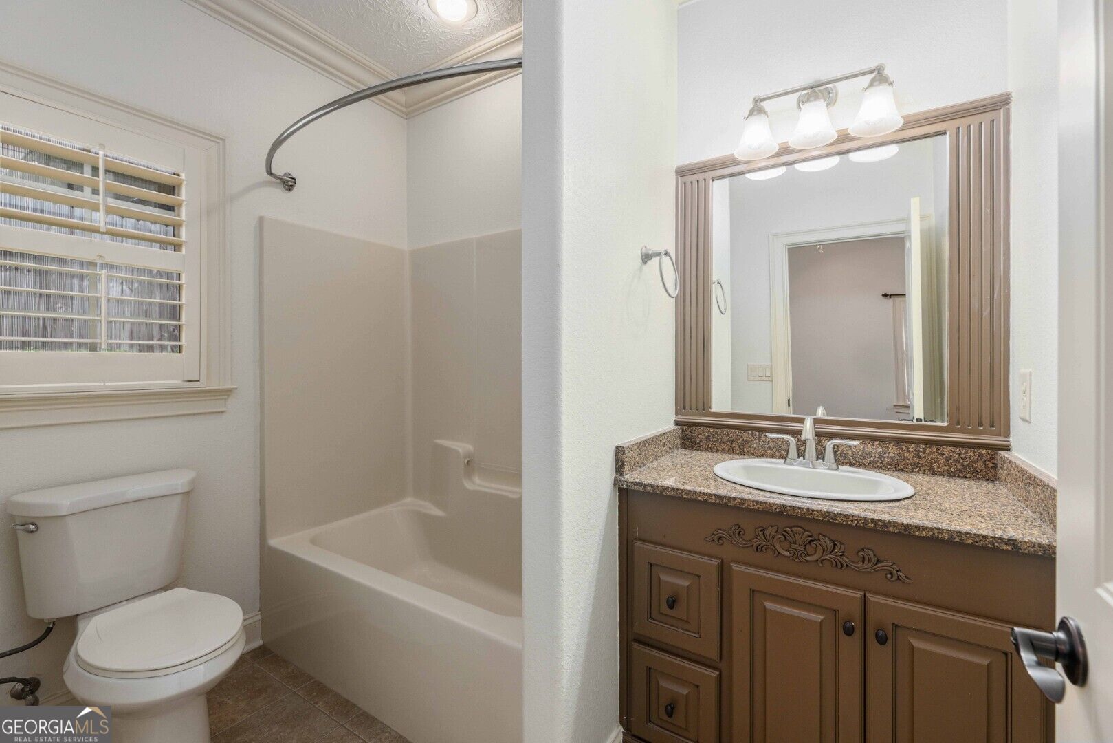 8013 Imperial Court Property Photo 34