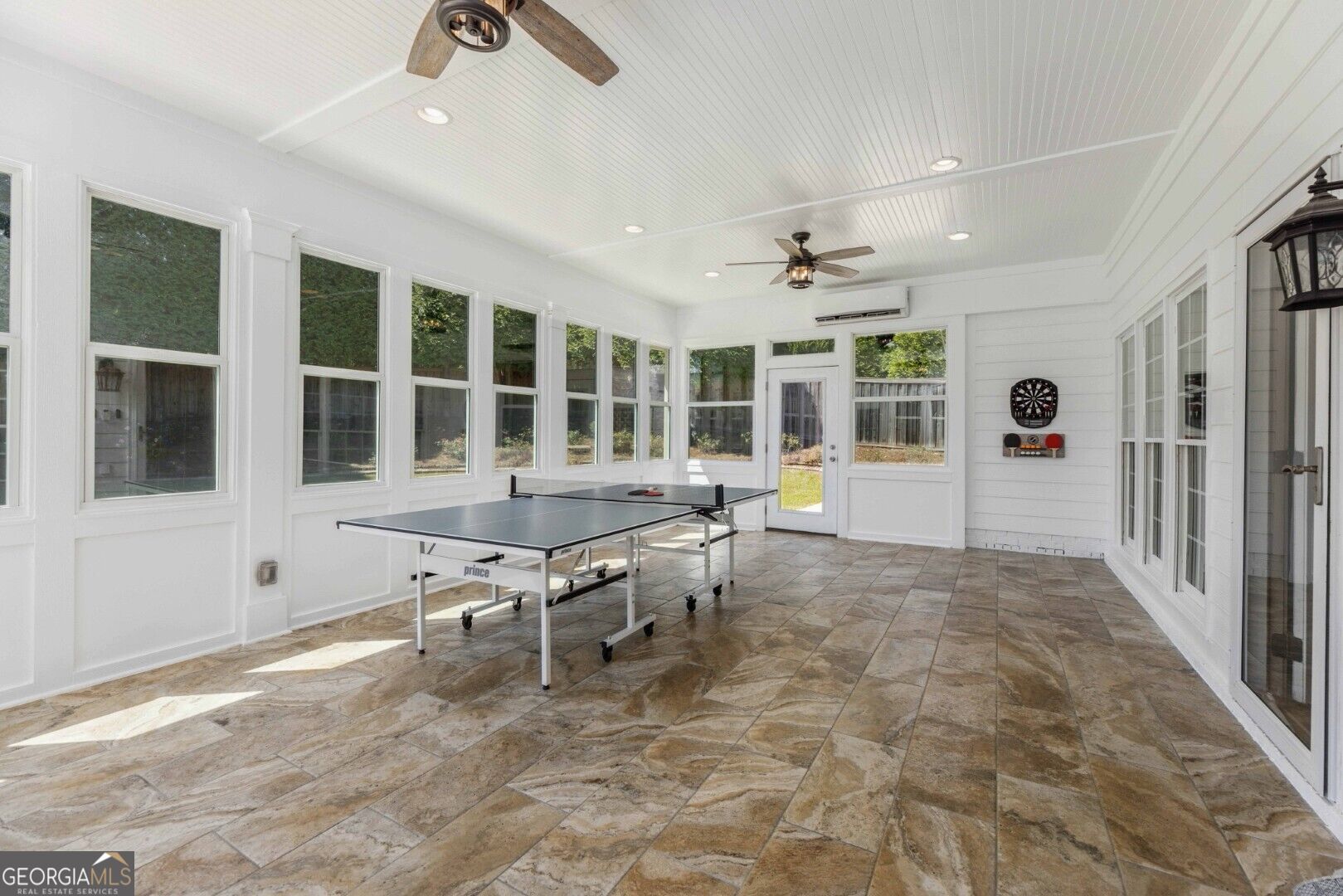 8013 Imperial Court Property Photo 35
