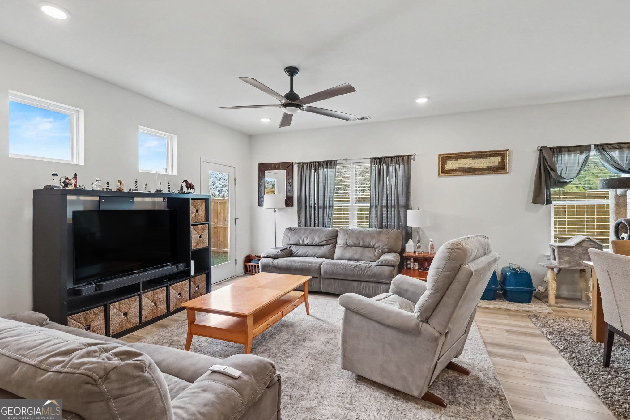 38 Busby Drive Property Photo 2