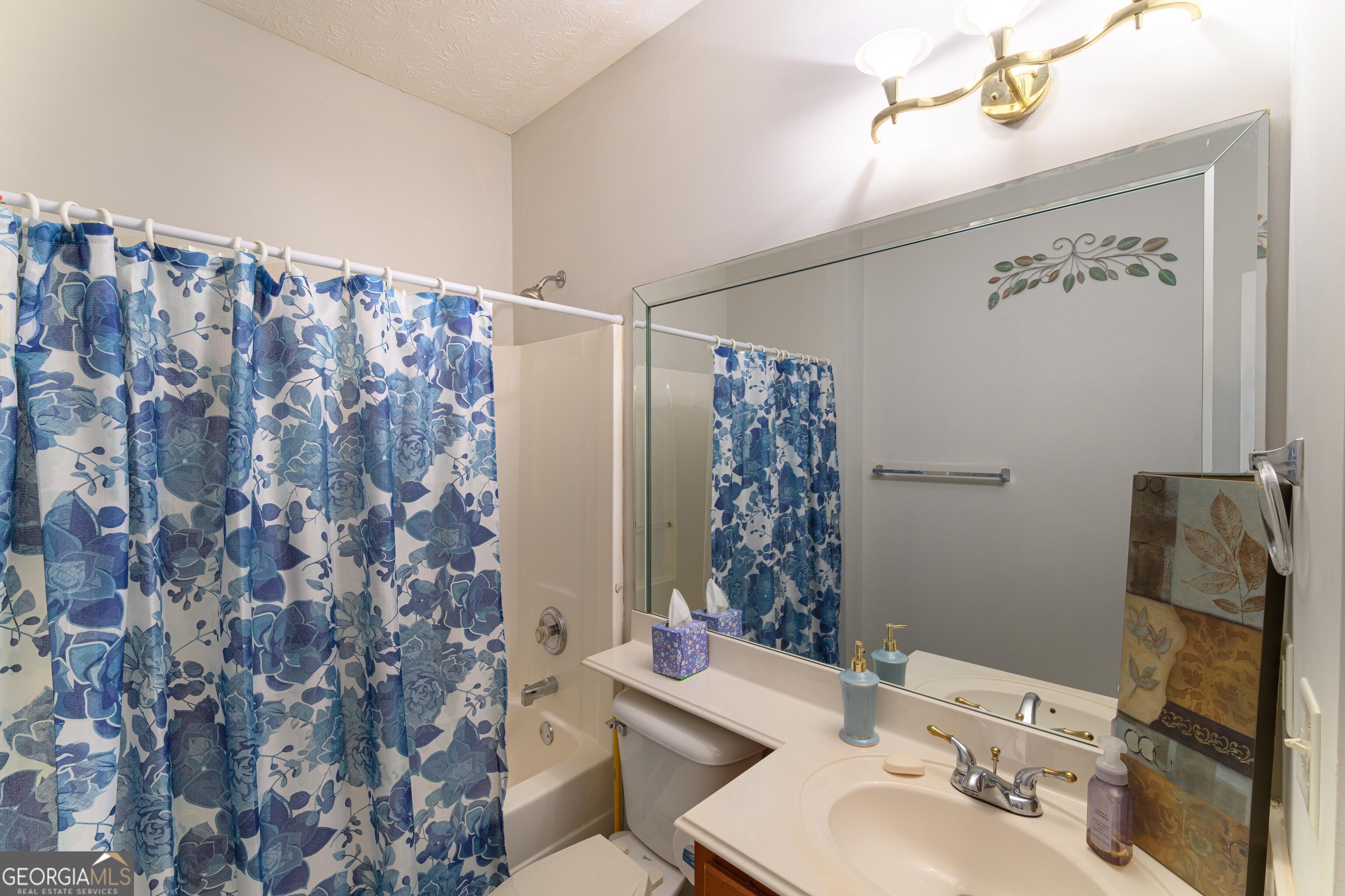 131 Greison Trail Property Photo 4