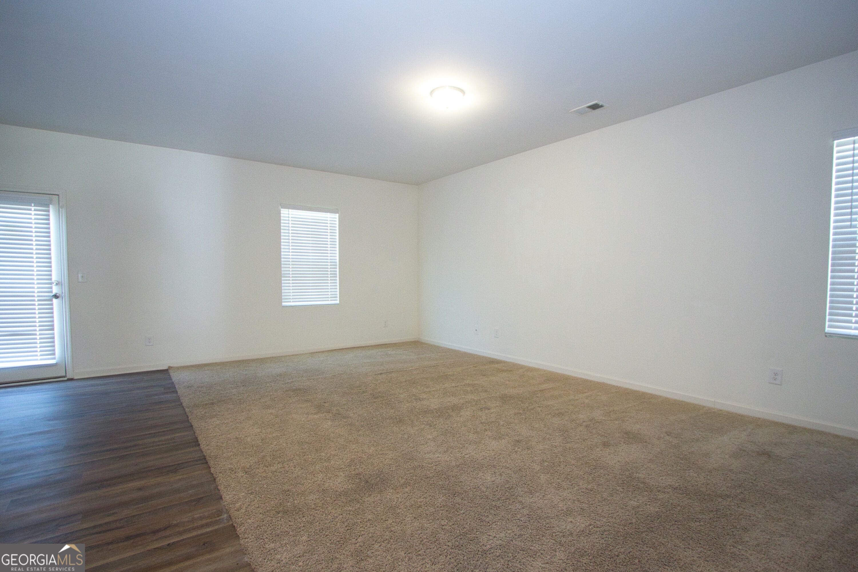 222 Sinclair Way Property Photo 2