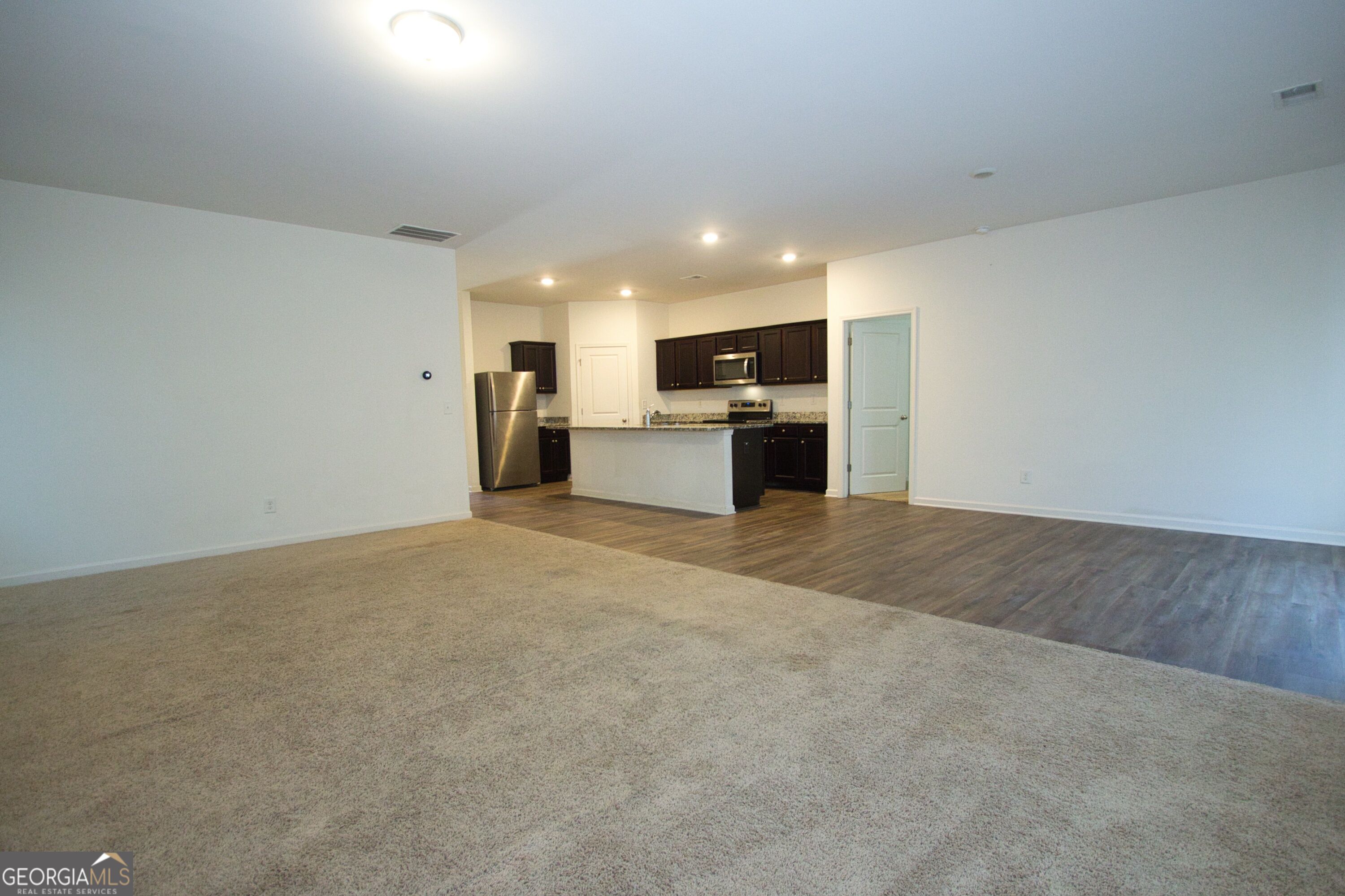 222 Sinclair Way Property Photo 4