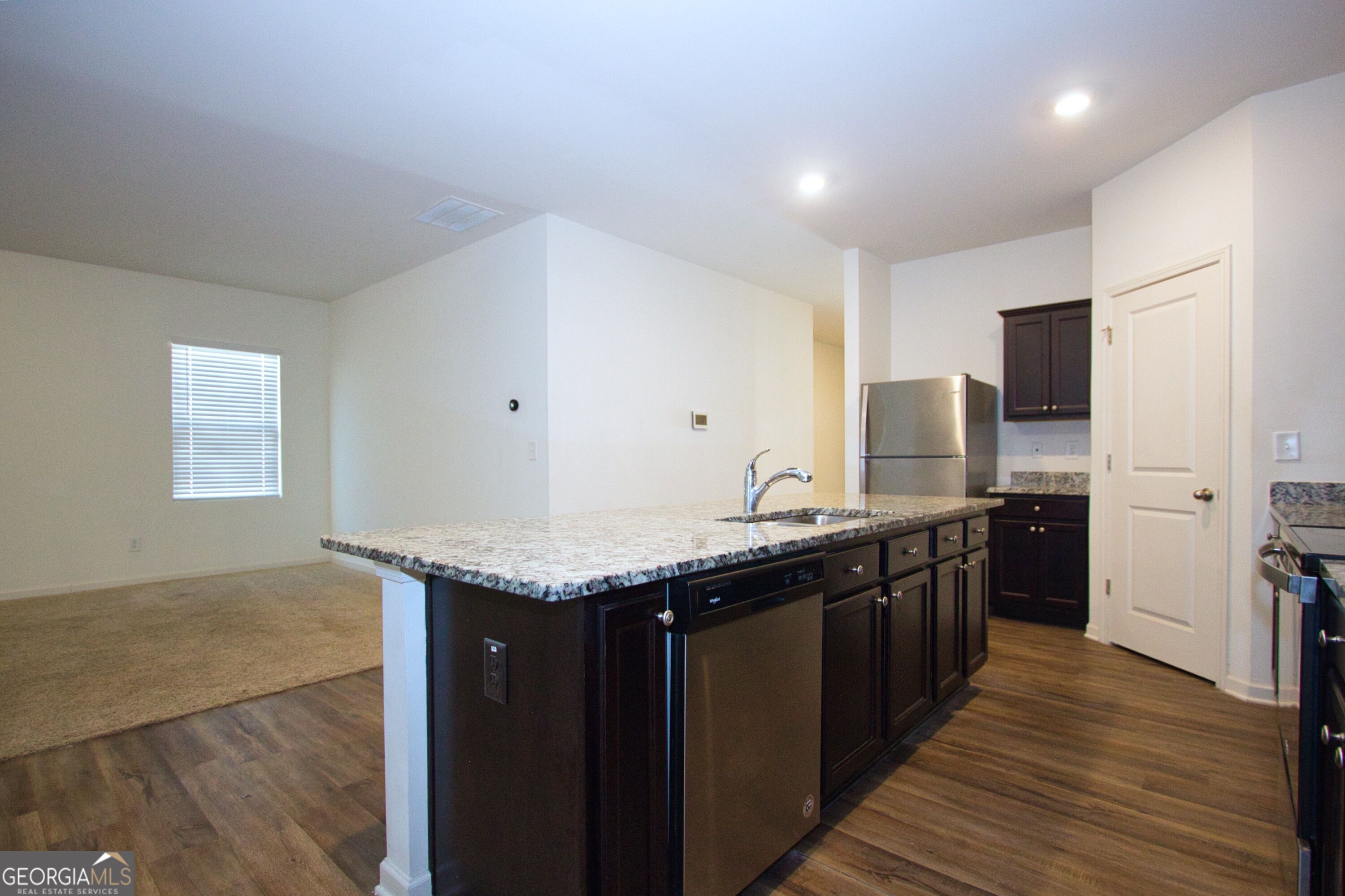 222 Sinclair Way Property Photo 7