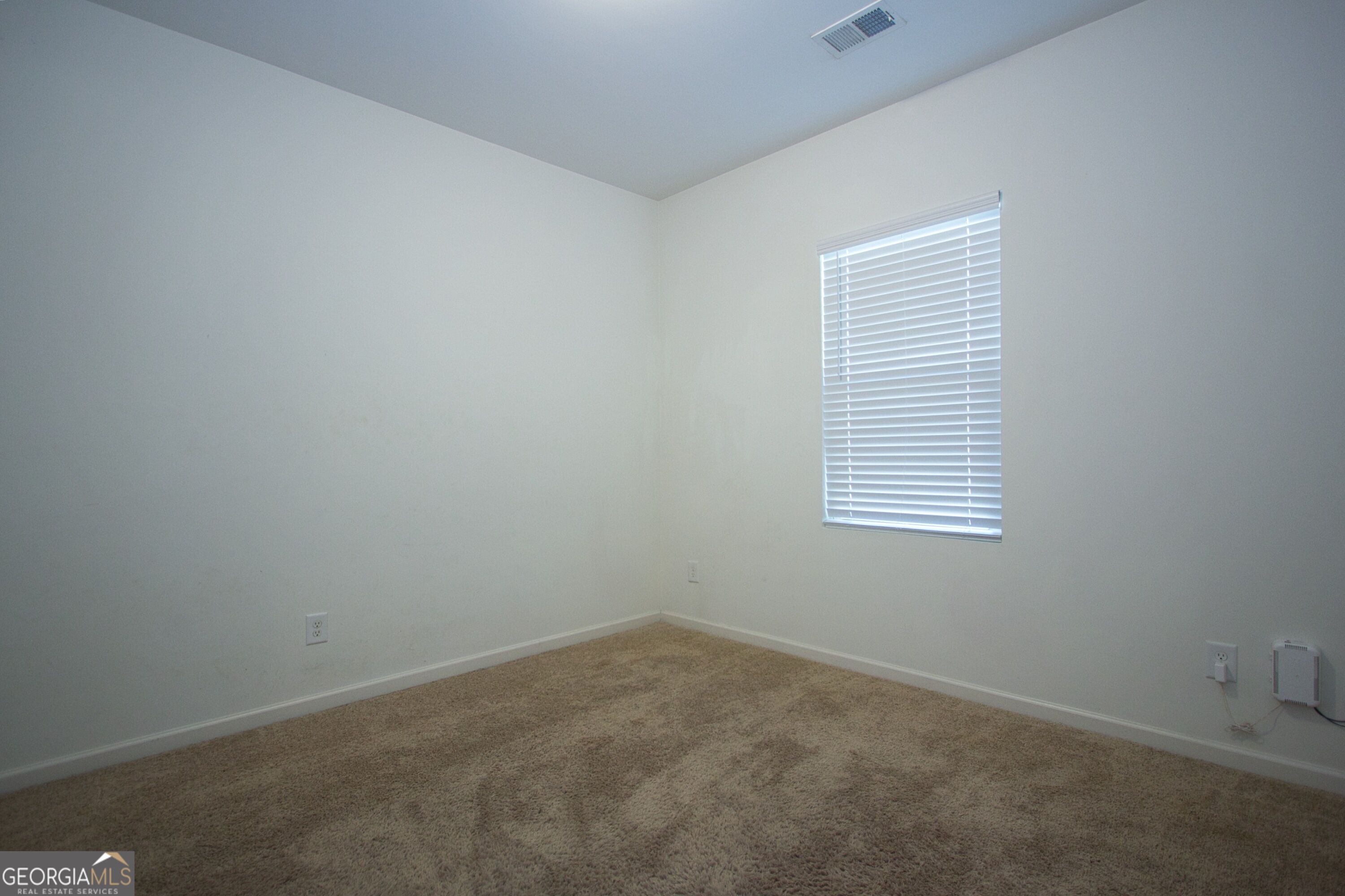 222 Sinclair Way Property Photo 10