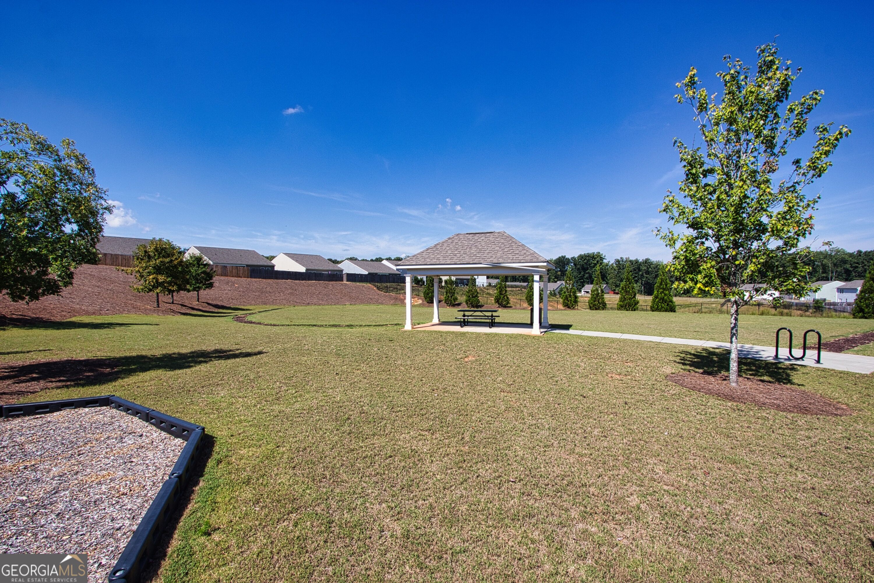 222 Sinclair Way Property Photo 33