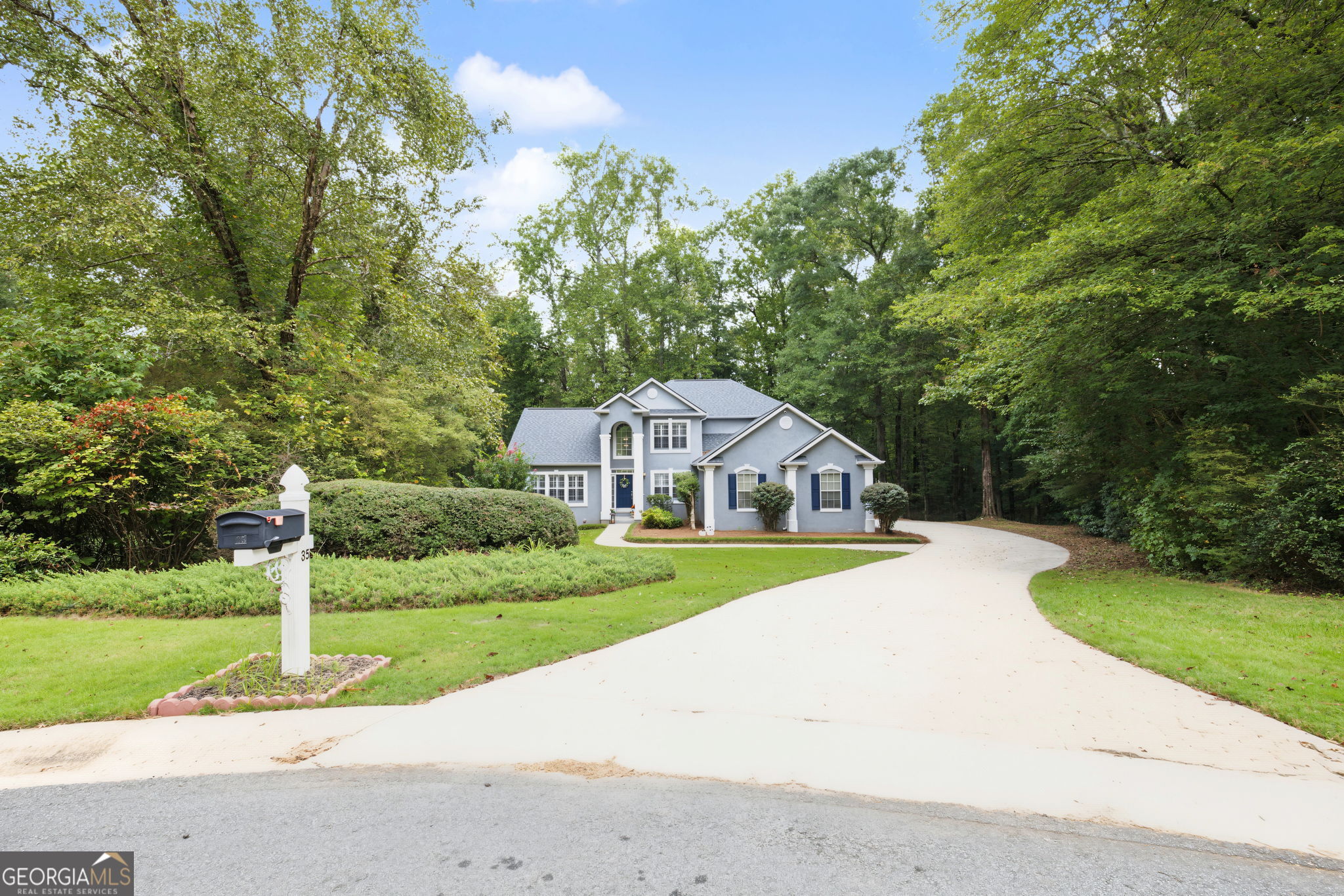 35 Parlor Circle Property Photo 1
