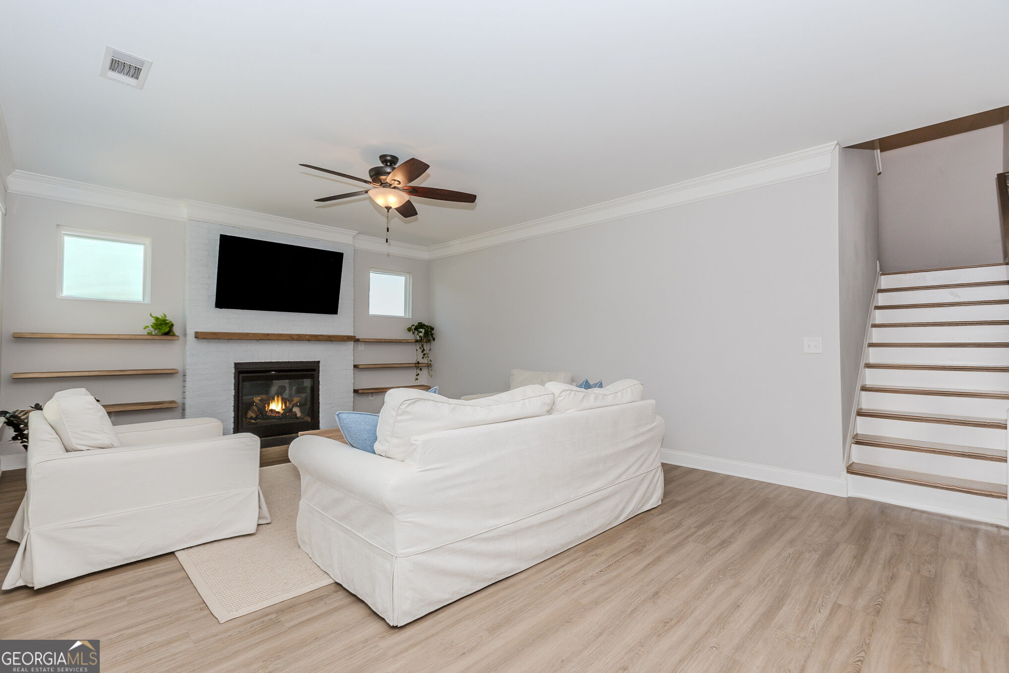 6829 Benjamin Drive Property Photo 8