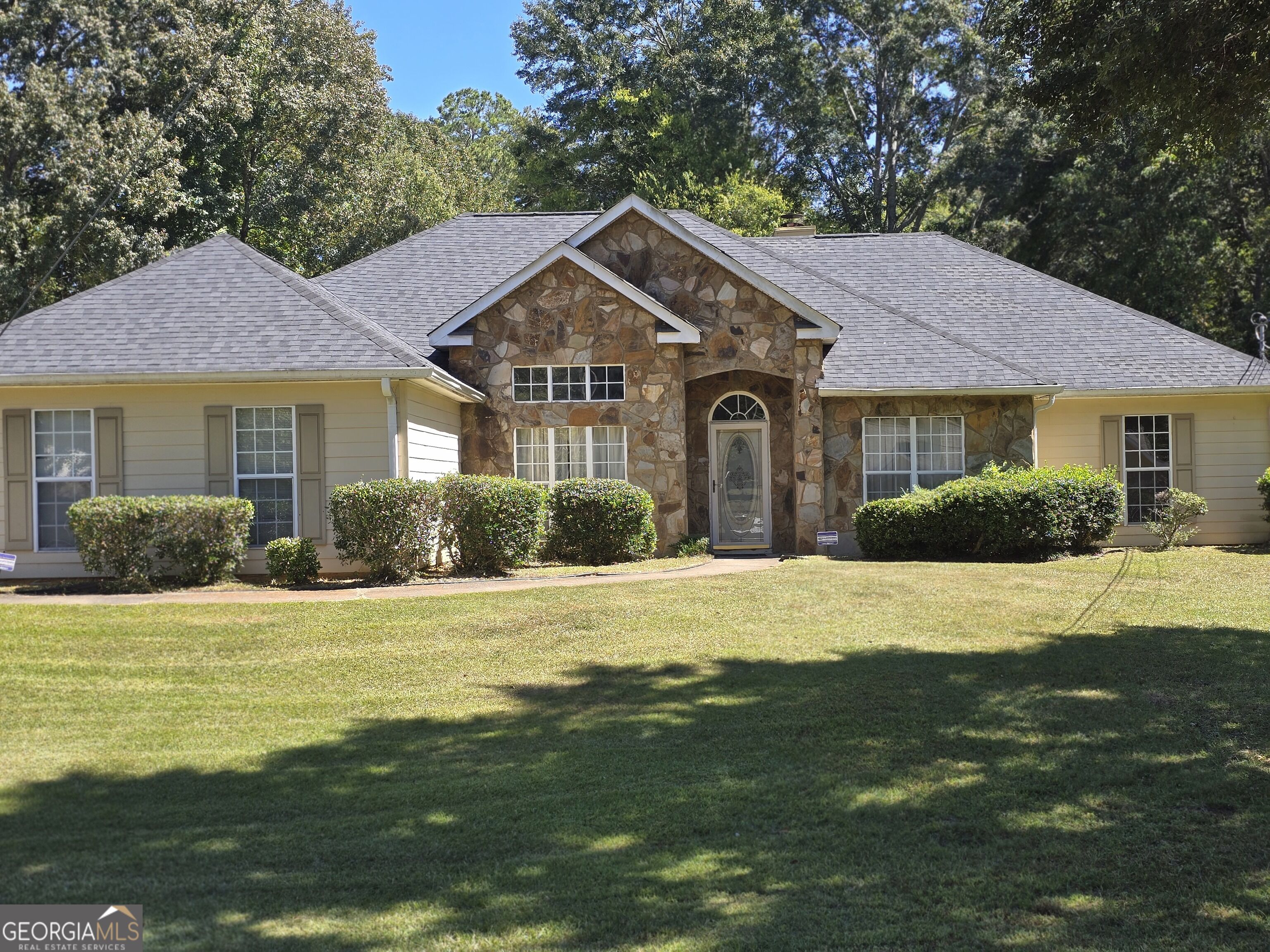 2604 18th Place Property Photo 1