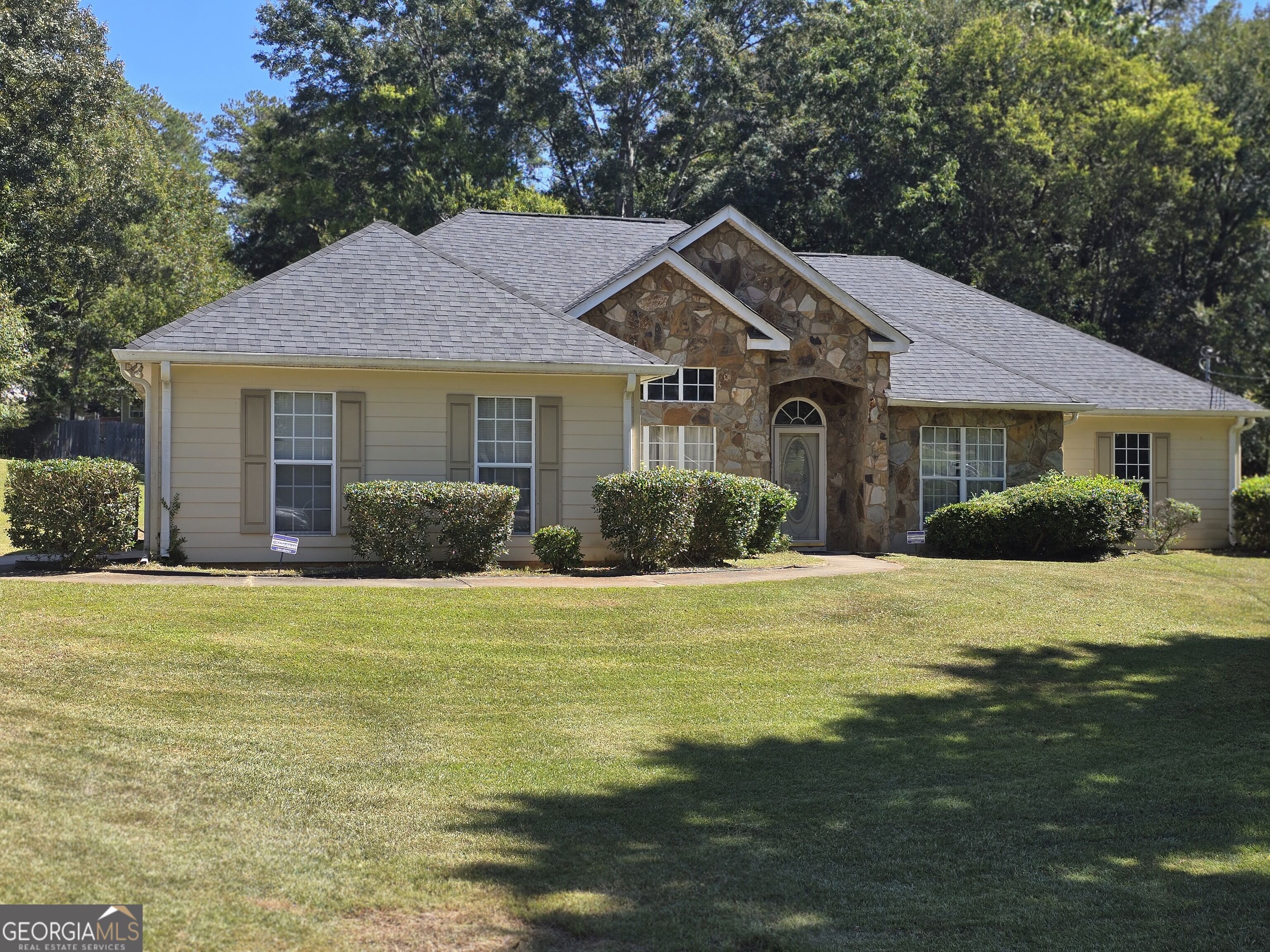 2604 18th Place Property Photo 2