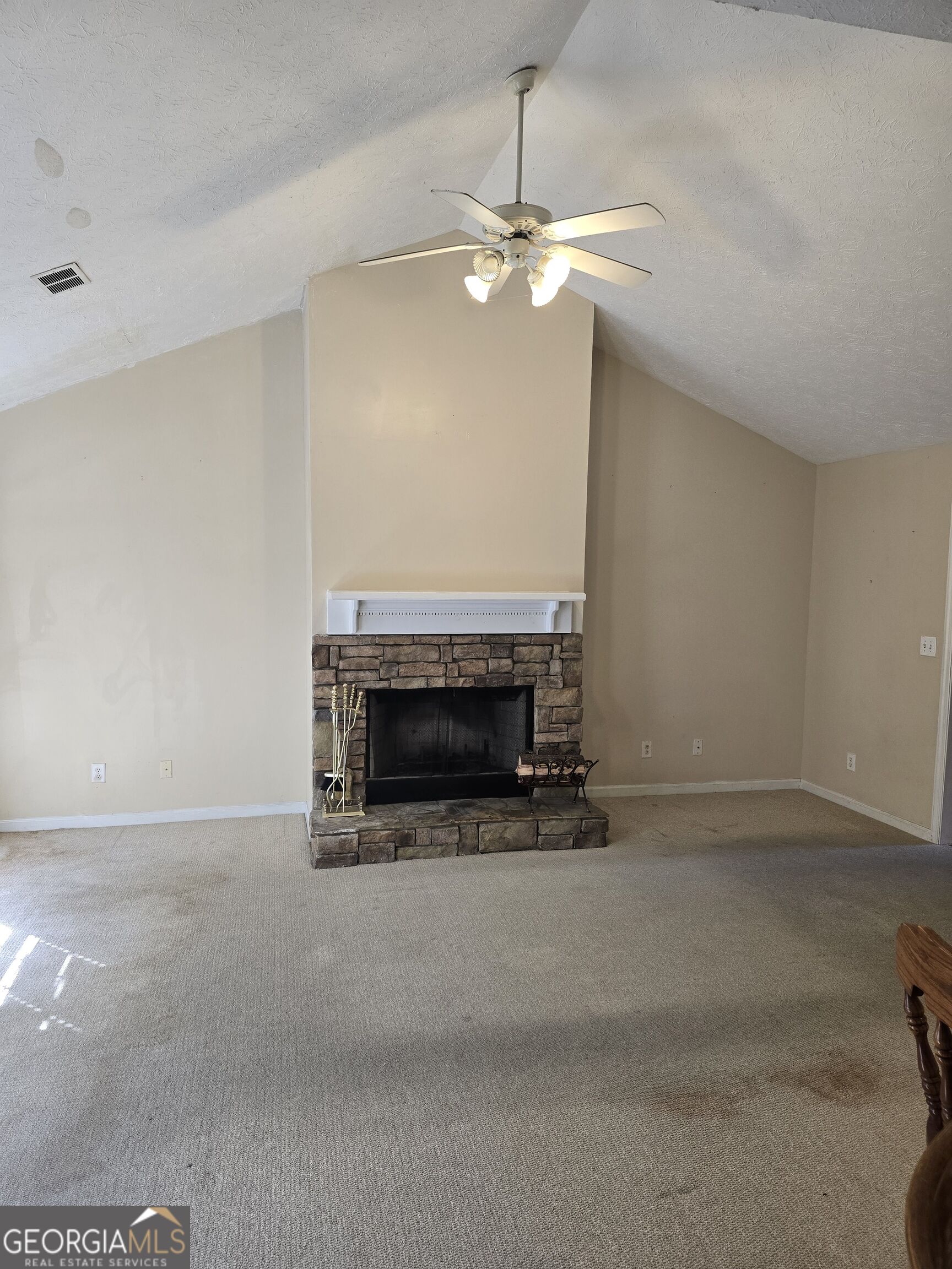 2604 18th Place Property Photo 7