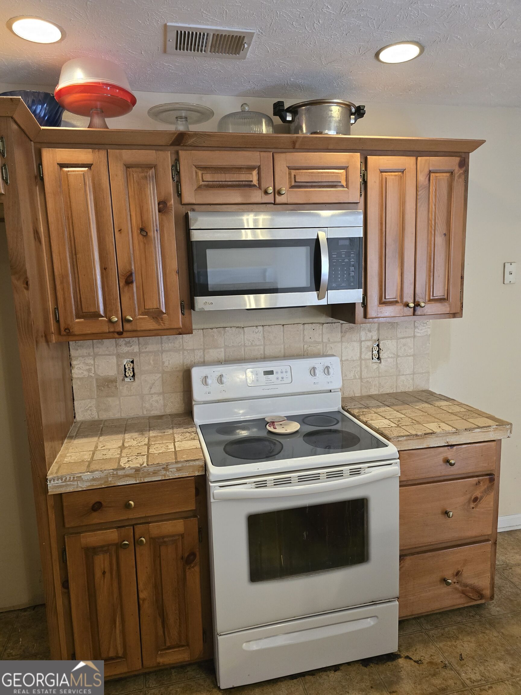 2604 18th Place Property Photo 10