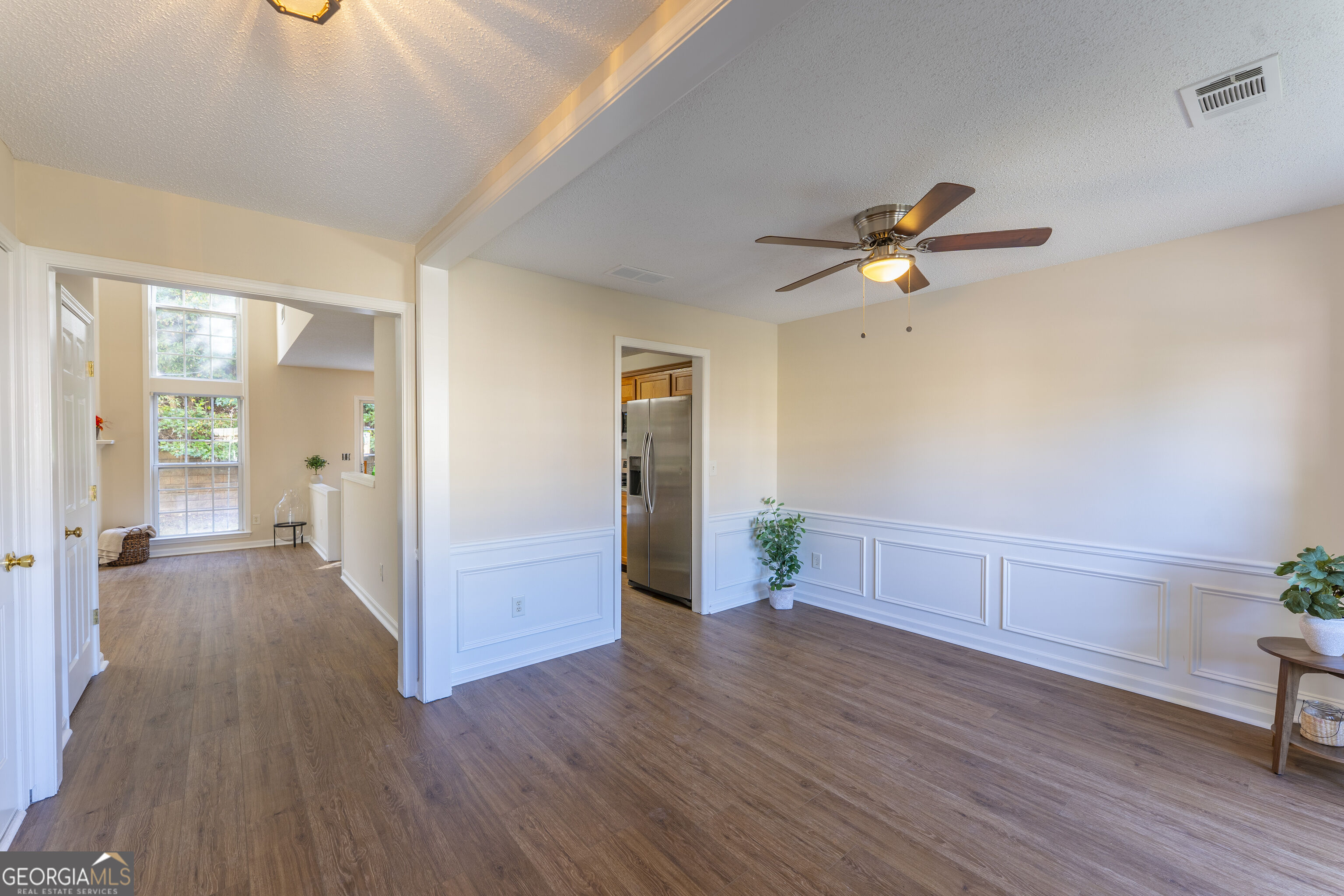 151 Wallnut Hall Circle Property Photo 4