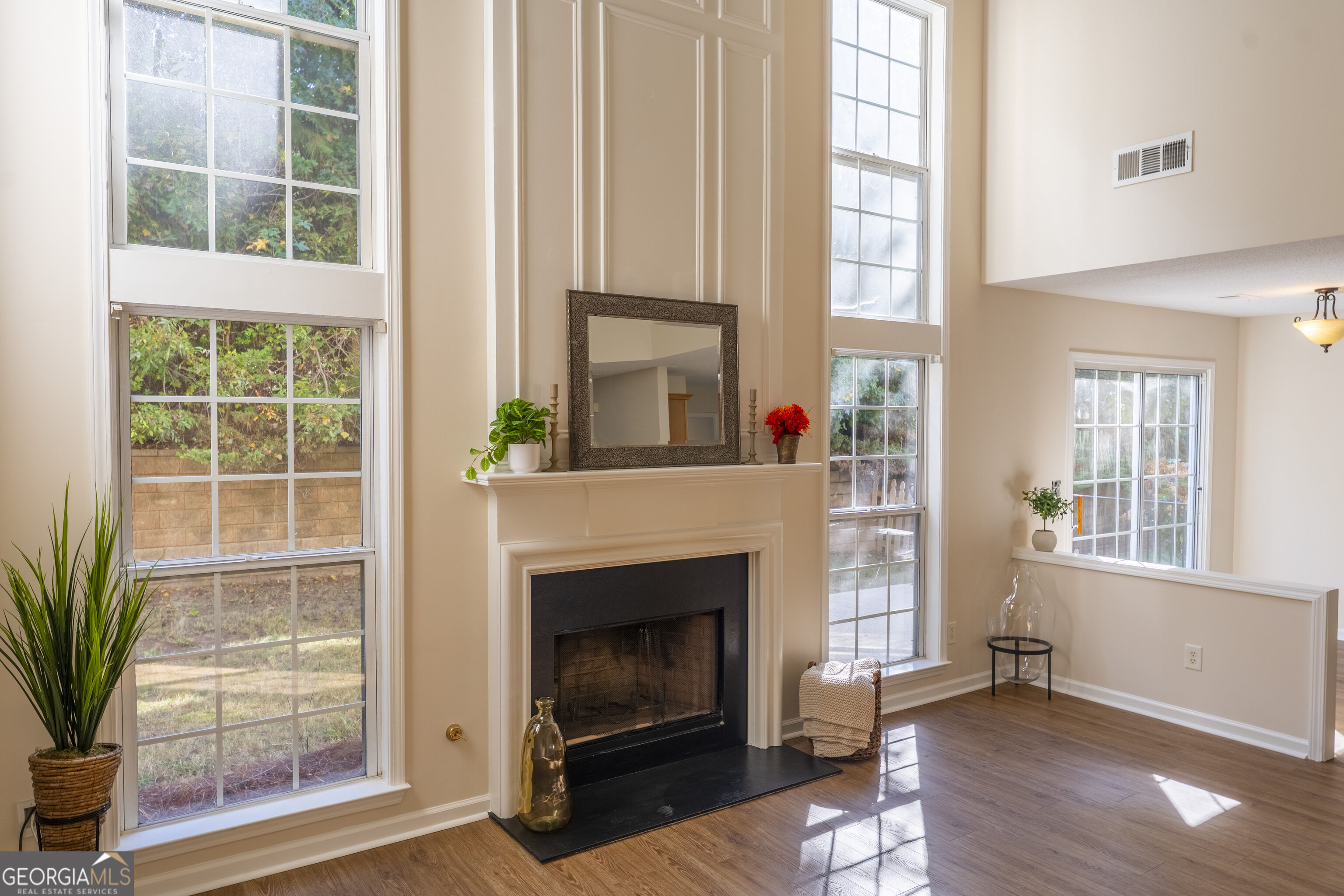 151 Wallnut Hall Circle Property Photo 8