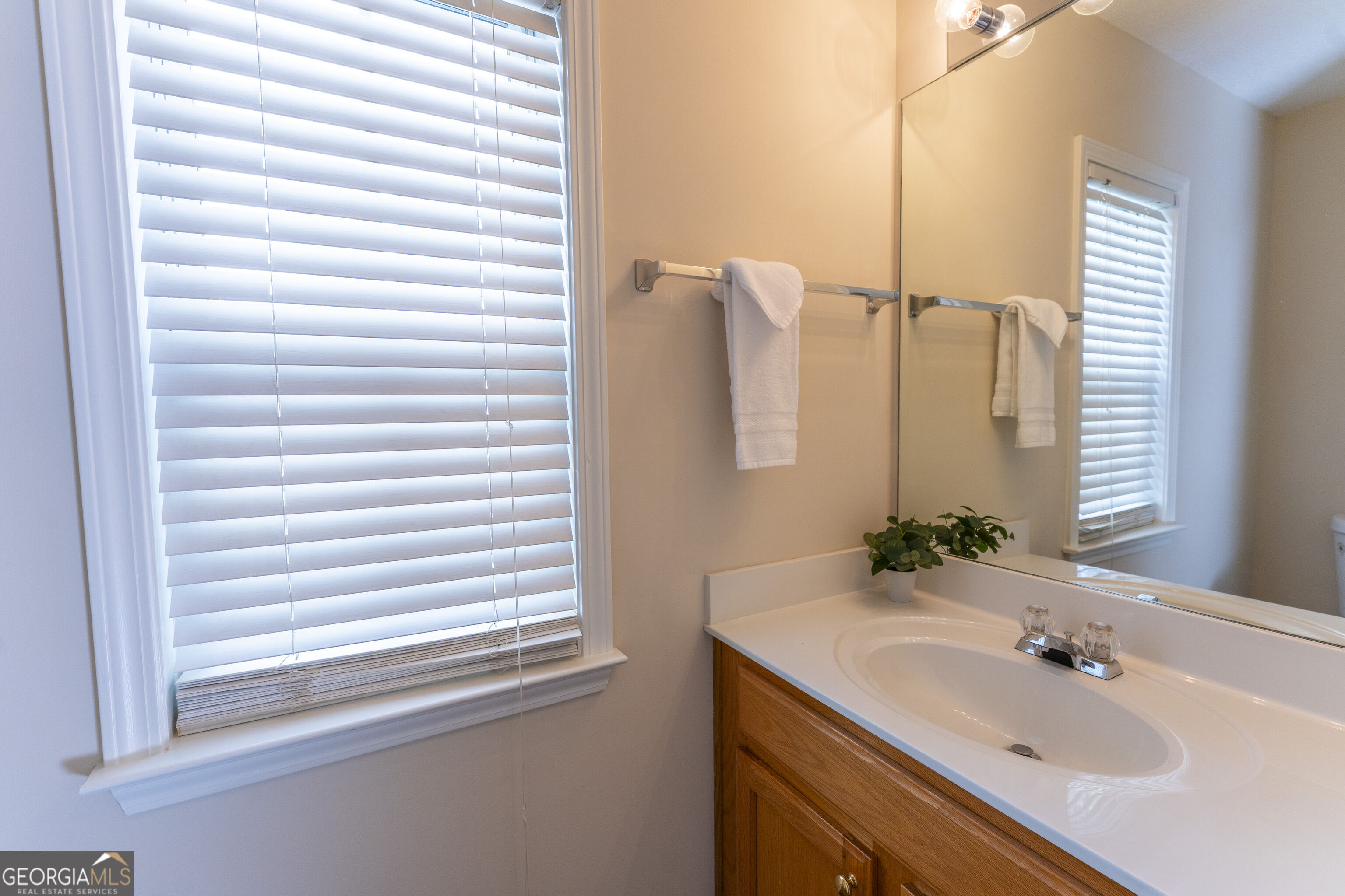 151 Wallnut Hall Circle Property Photo 14