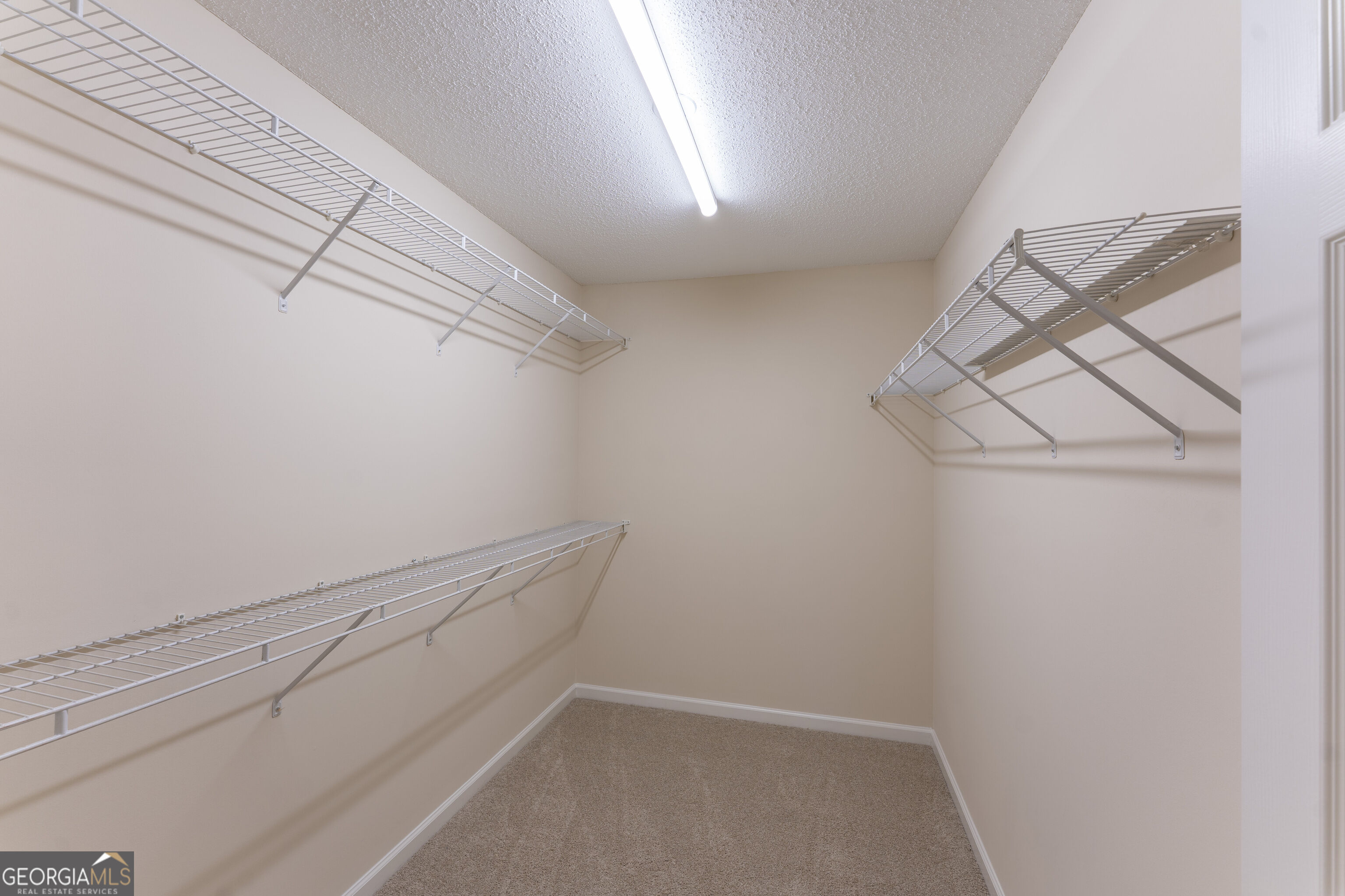 151 Wallnut Hall Circle Property Photo 25