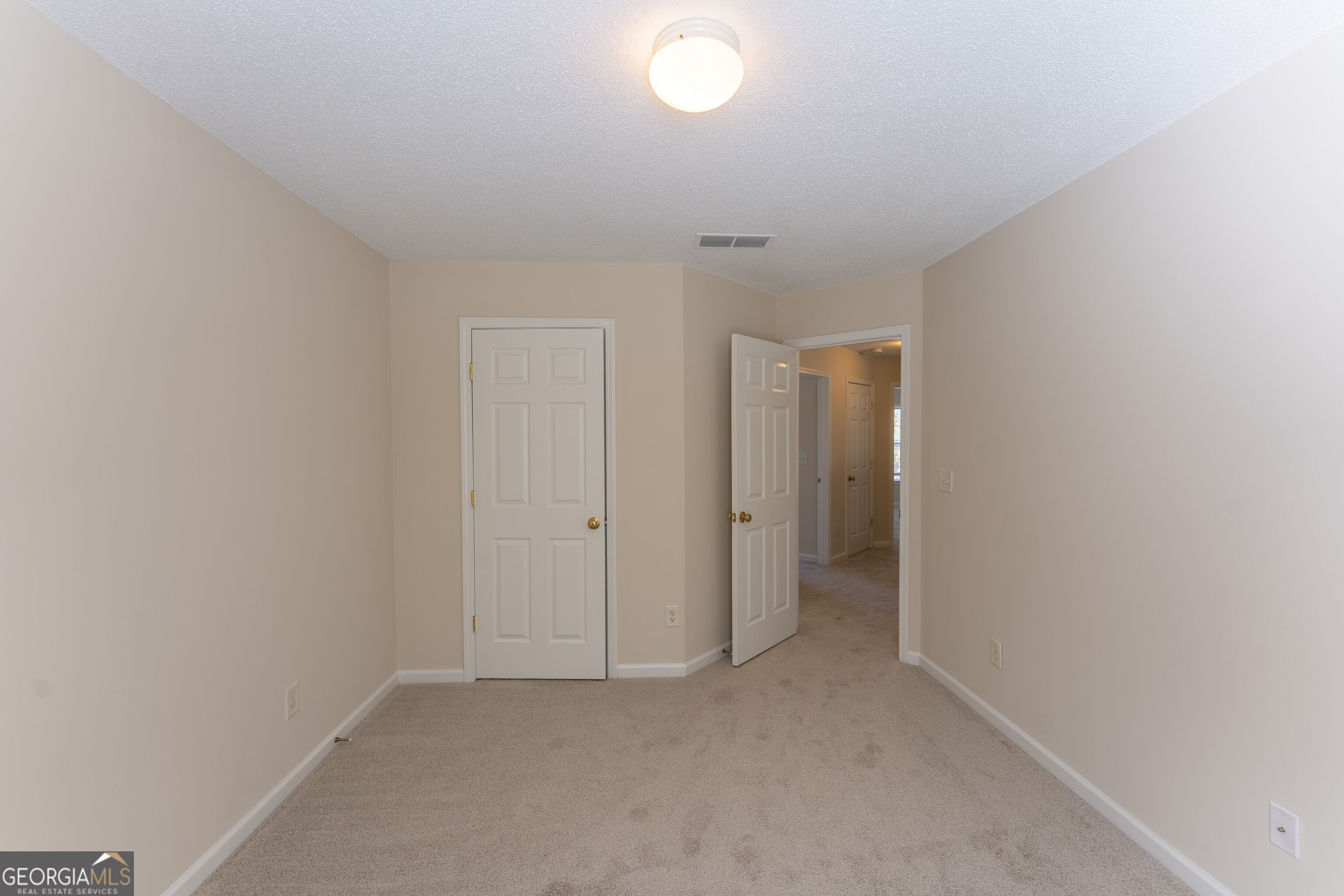 151 Wallnut Hall Circle Property Photo 27