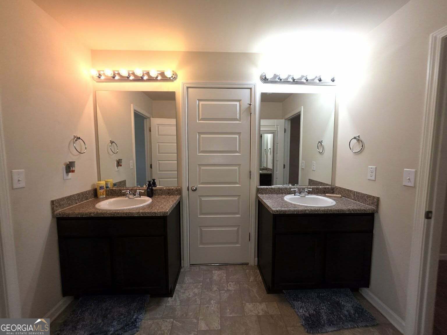 585 Emporia Loop Property Photo 13