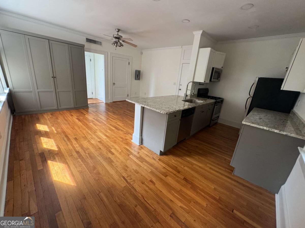 741 Frederica Street Ne # 23 Property Photo 1
