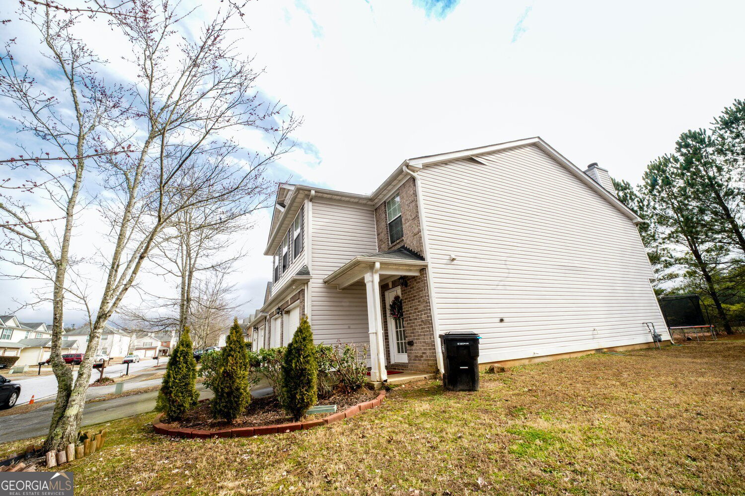 1942 Eshelman Court Property Photo 6