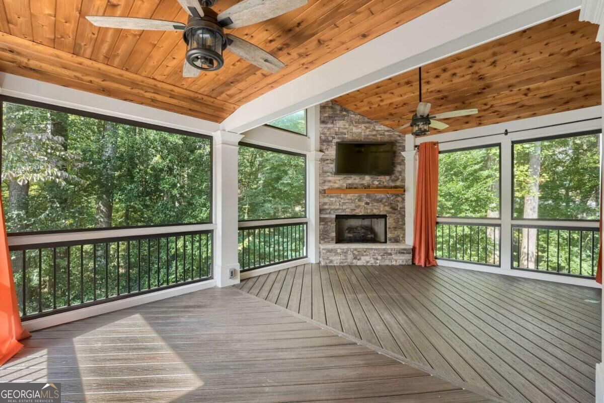 3371 Saxony Glen Property Photo 24