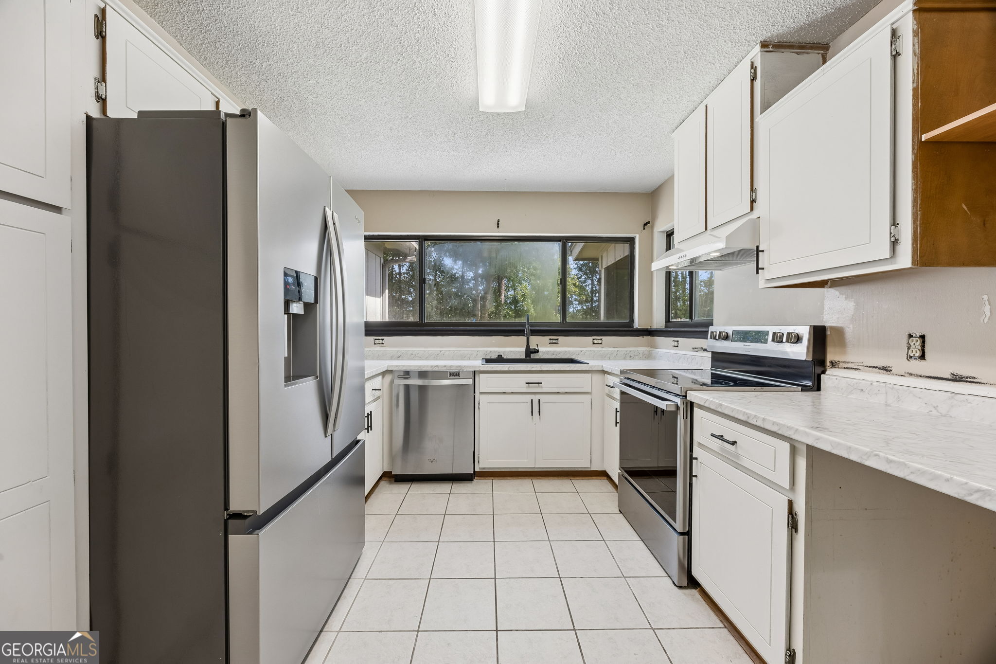 100 Woodvalley Drive Property Photo 14