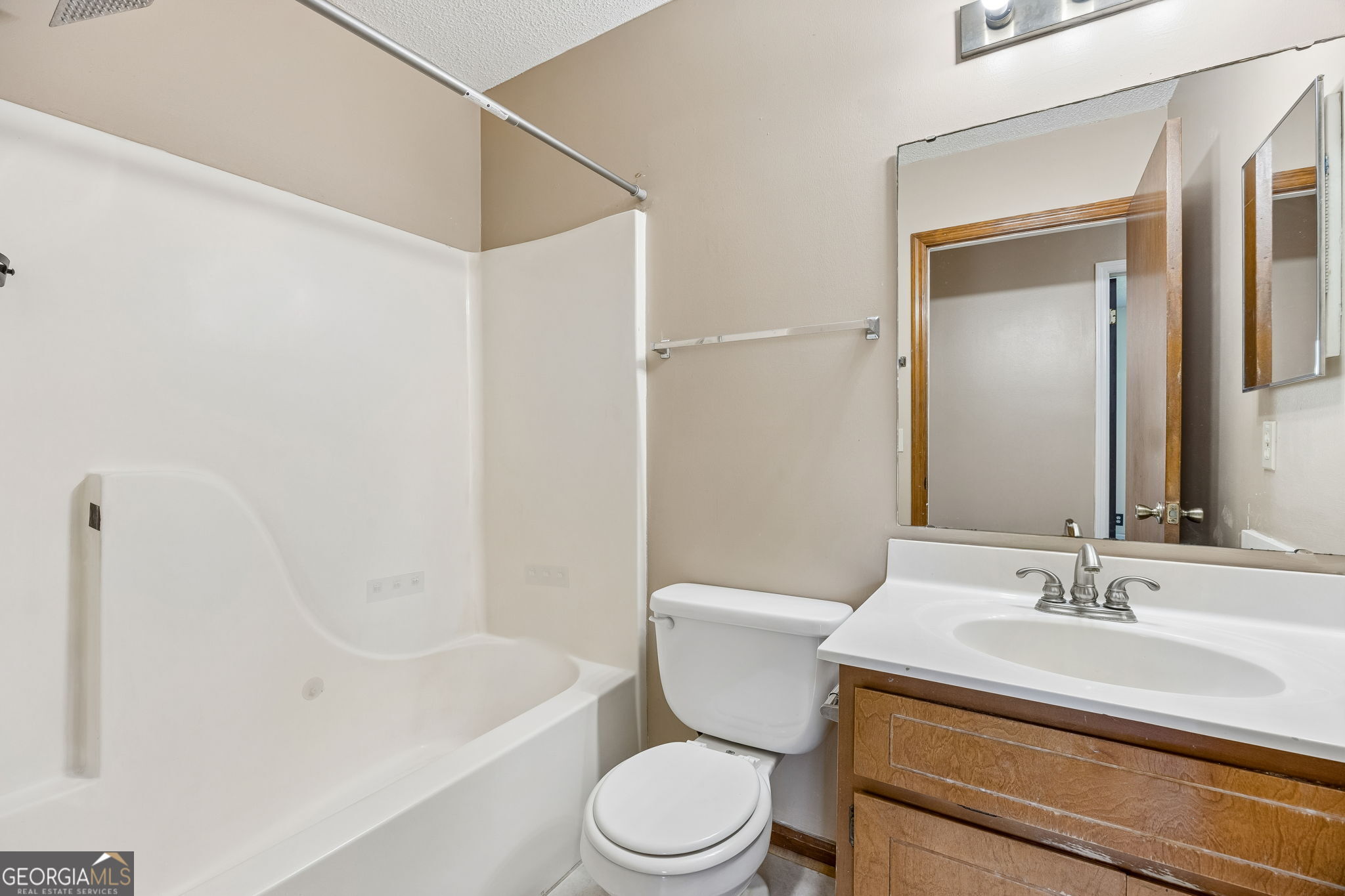 100 Woodvalley Drive Property Photo 24