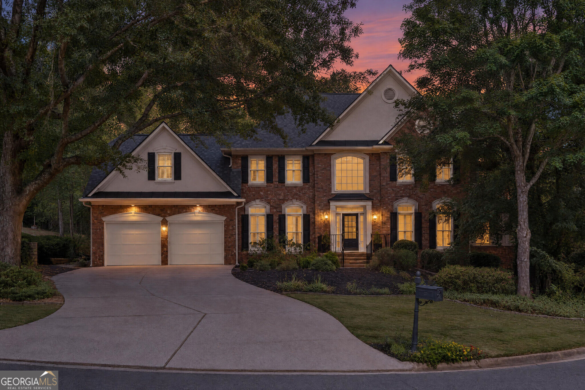 3955 Inverness Crossing Property Photo 1