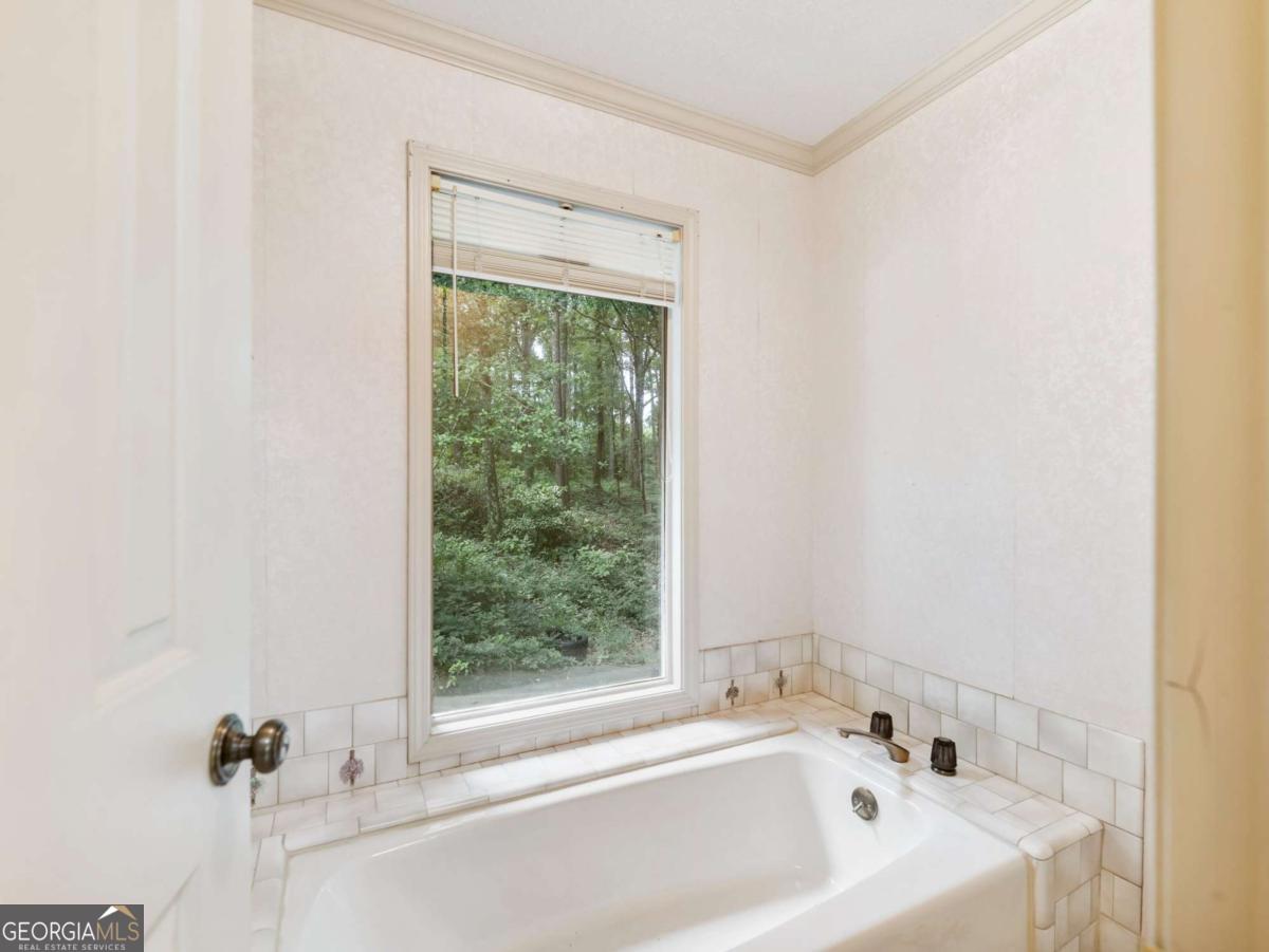 1334 Criswell Road Se Property Photo 16