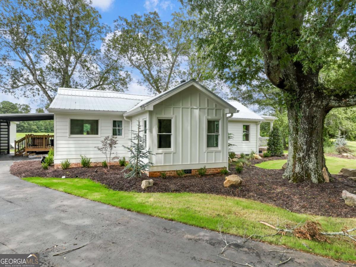 1334 Criswell Road Se Property Photo 48