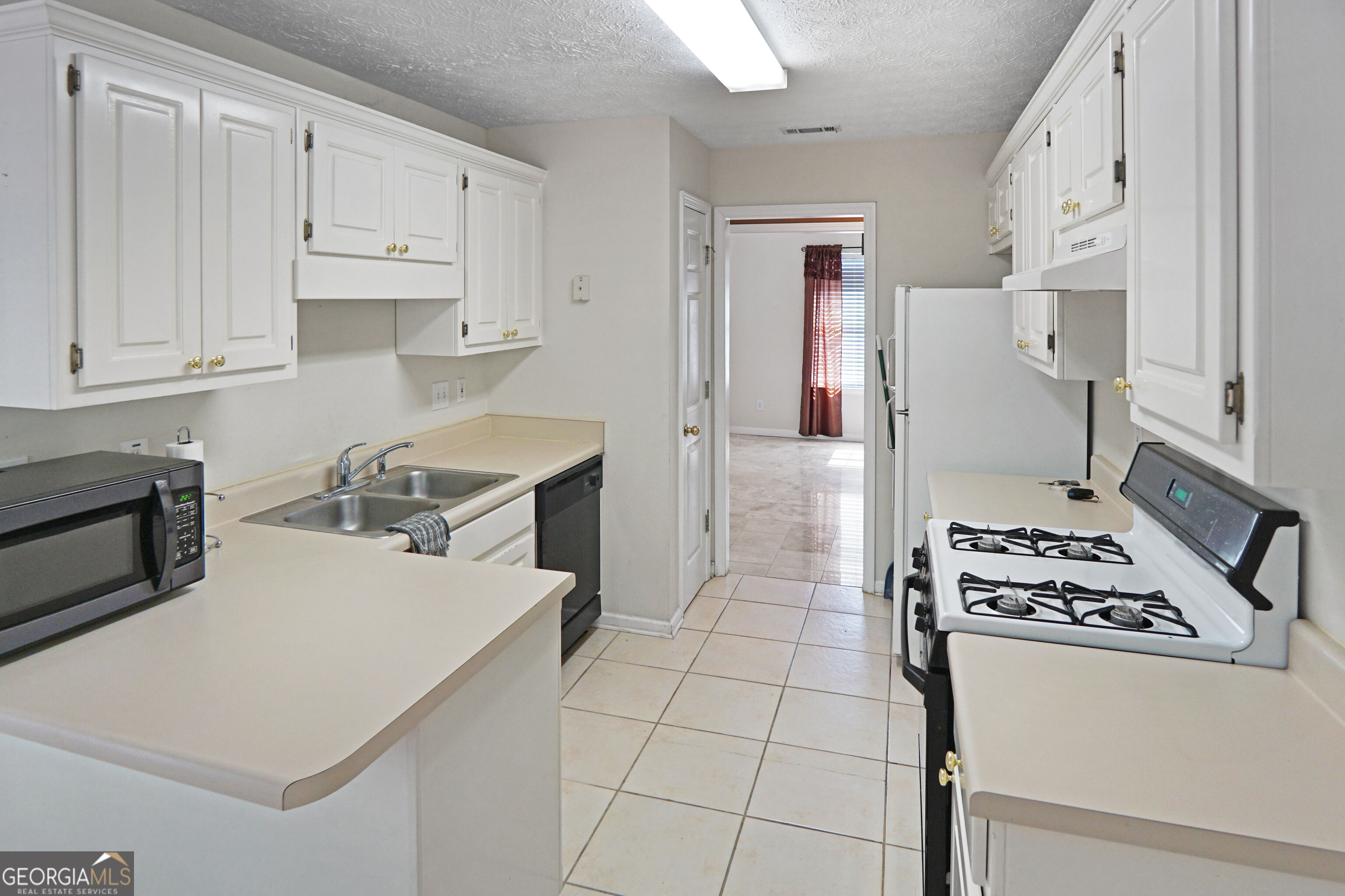 3806 Clayton Crossing Way Property Photo 11