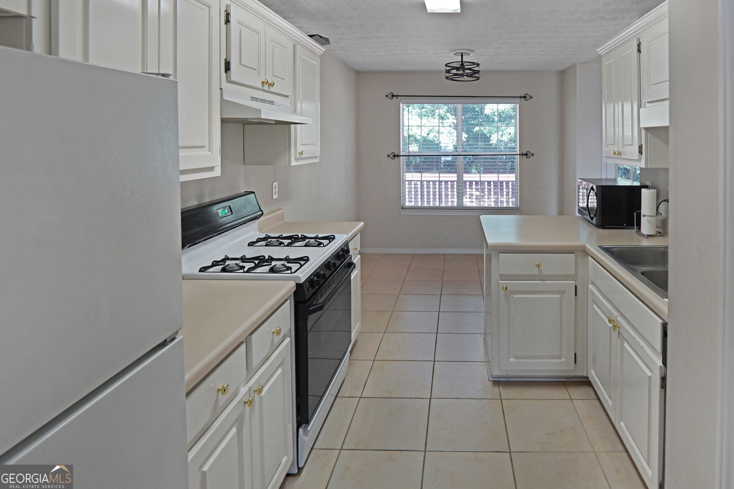 3806 Clayton Crossing Way Property Photo 12
