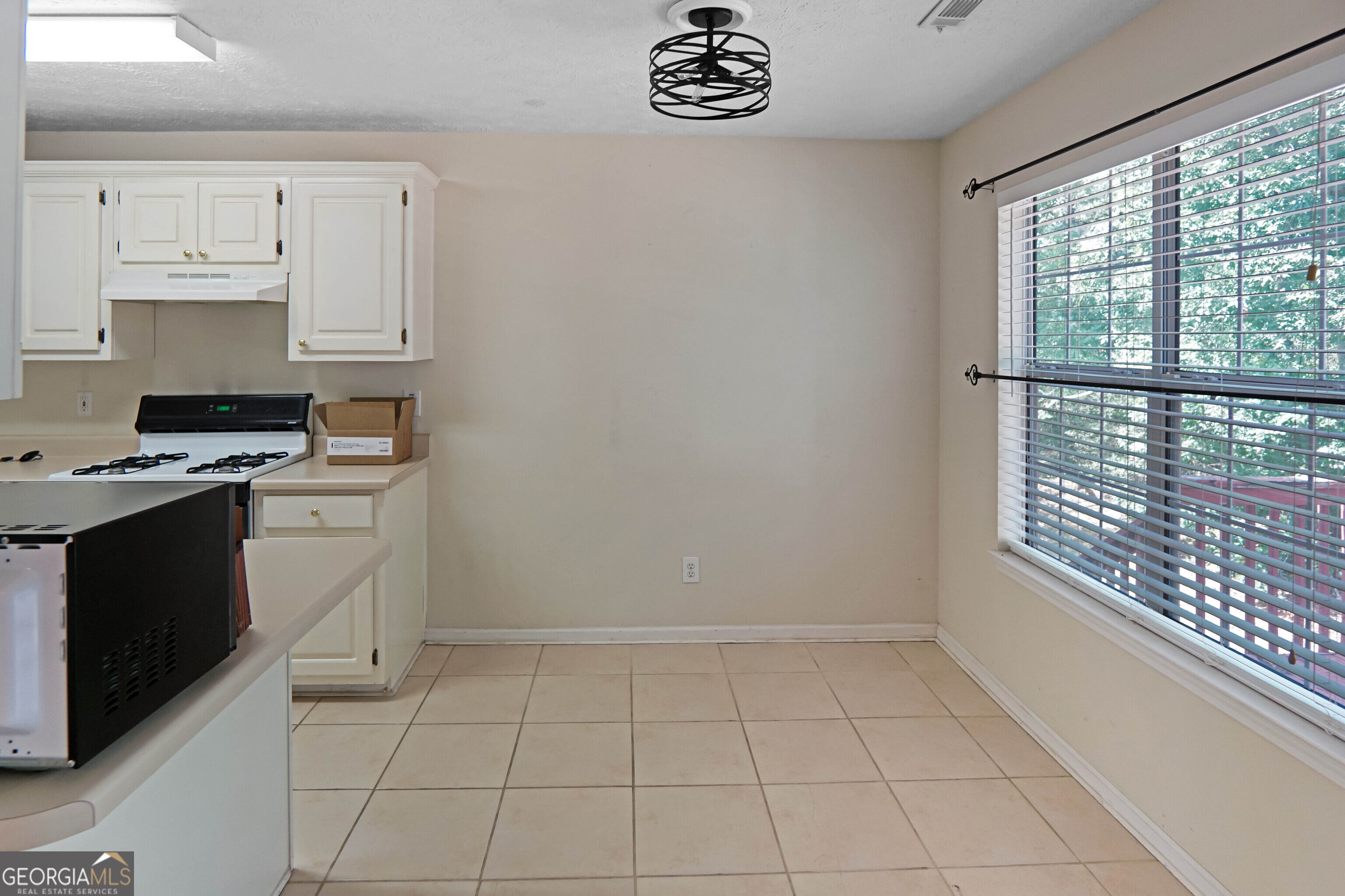 3806 Clayton Crossing Way Property Photo 14