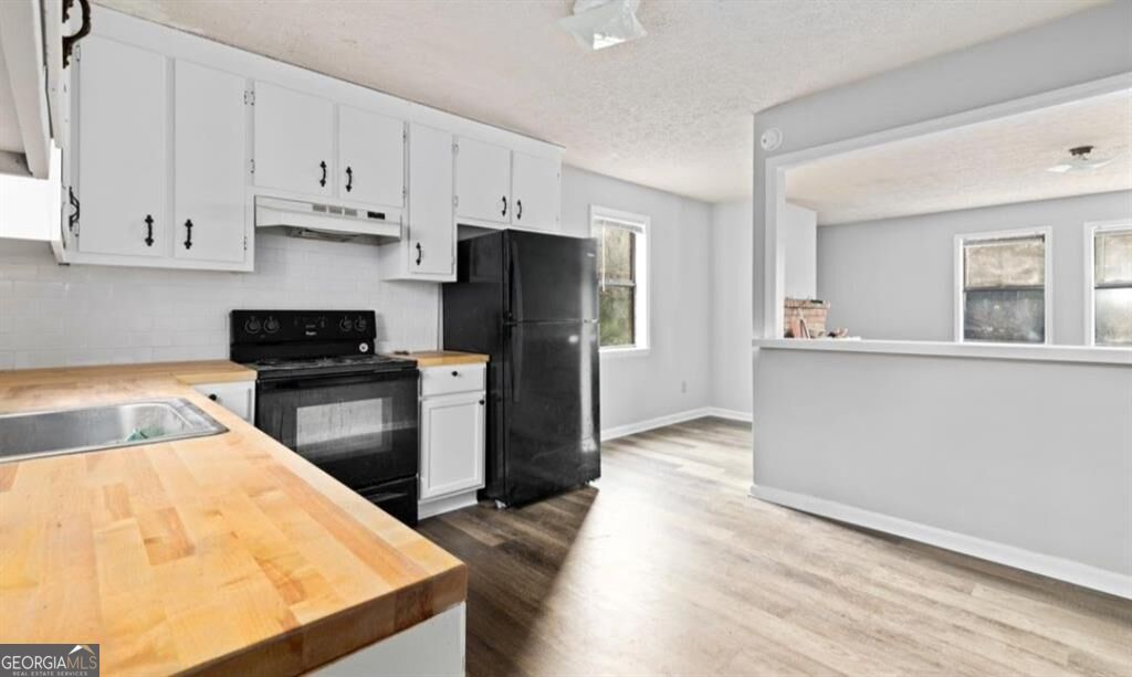 271 E Wright Street Property Photo 5