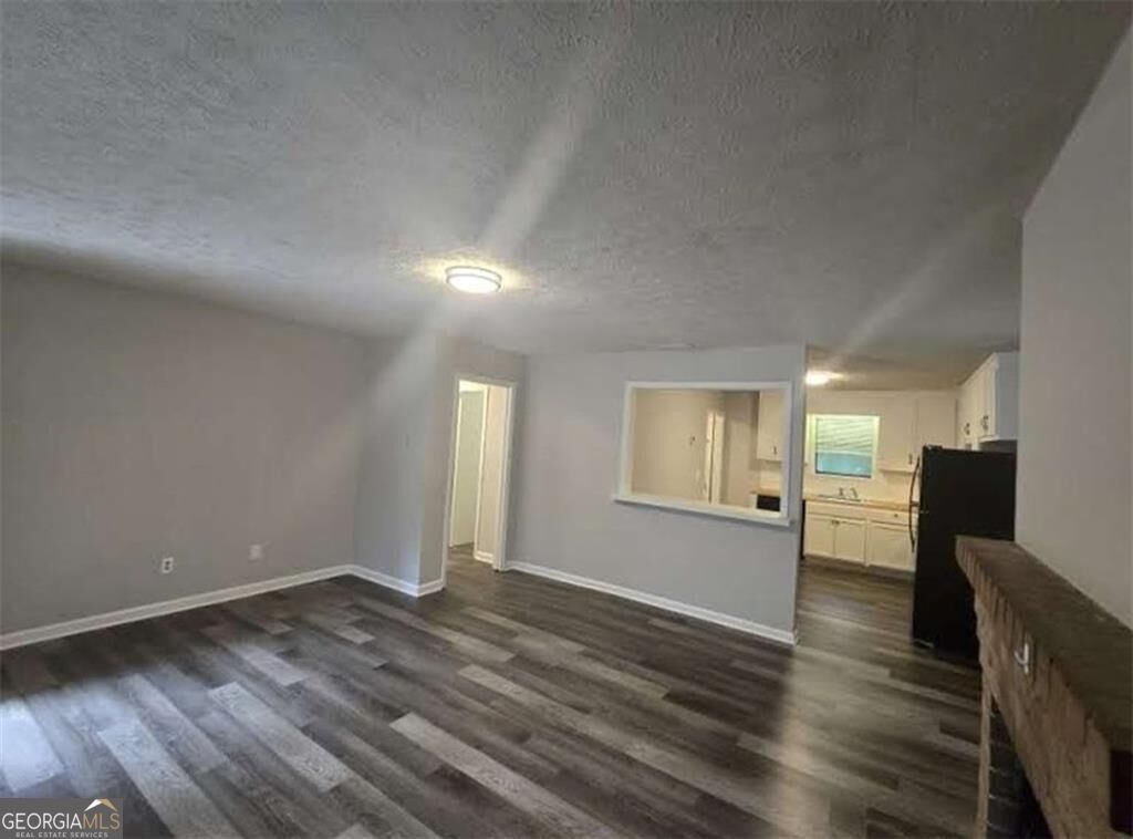 271 E Wright Street Property Photo 6