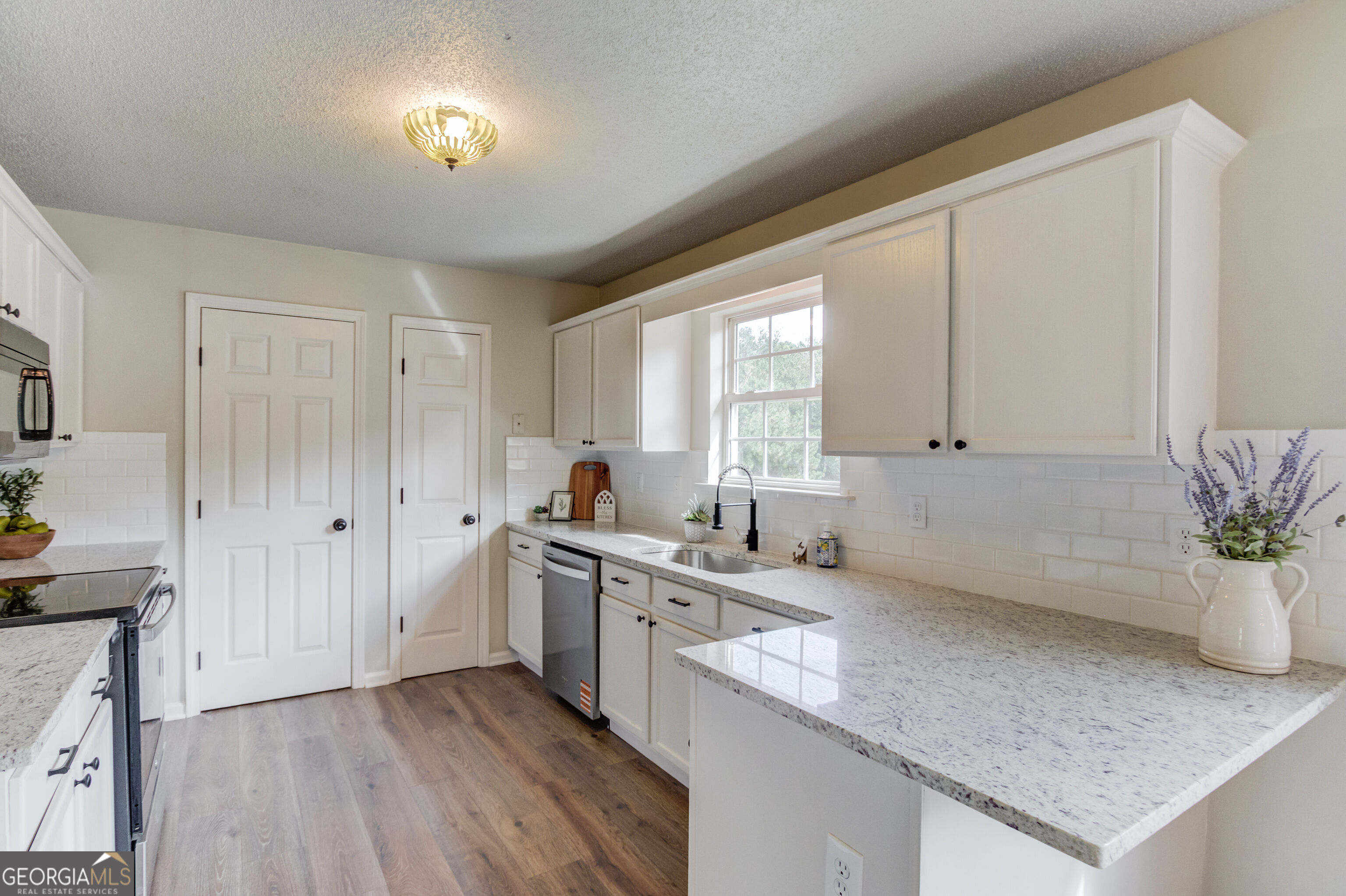 8431 Norris Lake Way Property Photo 5