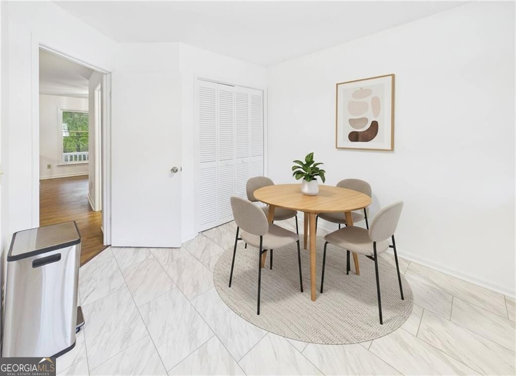 1111 Cannongate Crossing Sw Property Photo 11