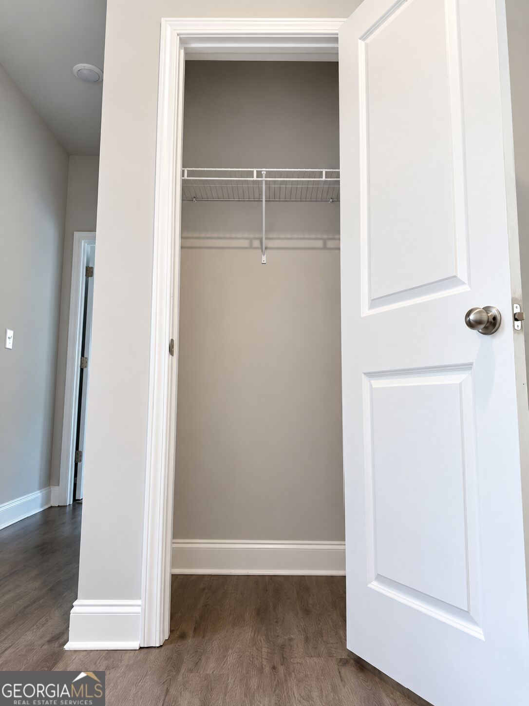 4472 Rivercliffs Way Property Photo 3