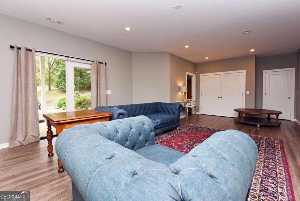 41 Hall Street Property Photo 57